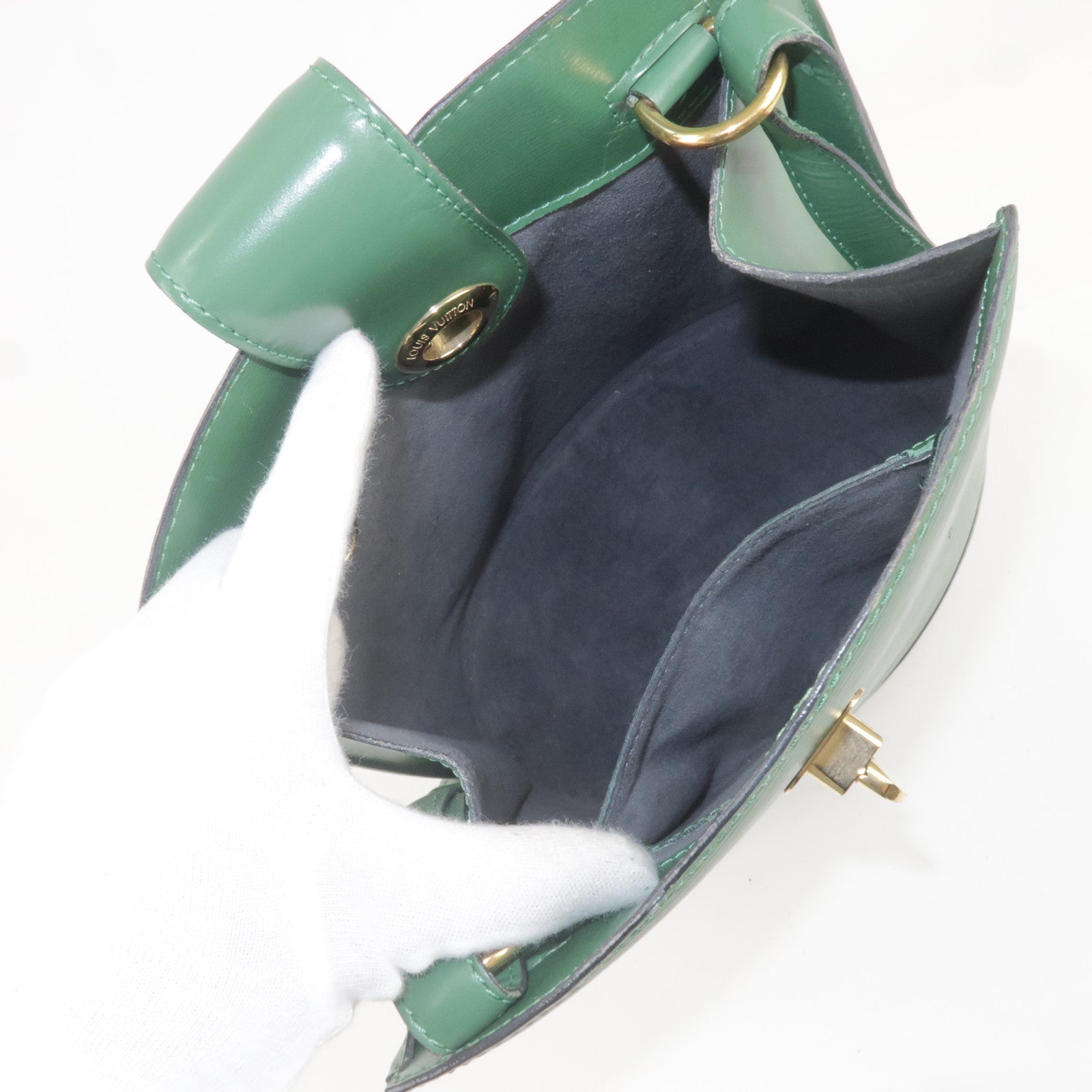 Louis Vuitton Epi Cluny Shoulder Bag Borneo Green M52254