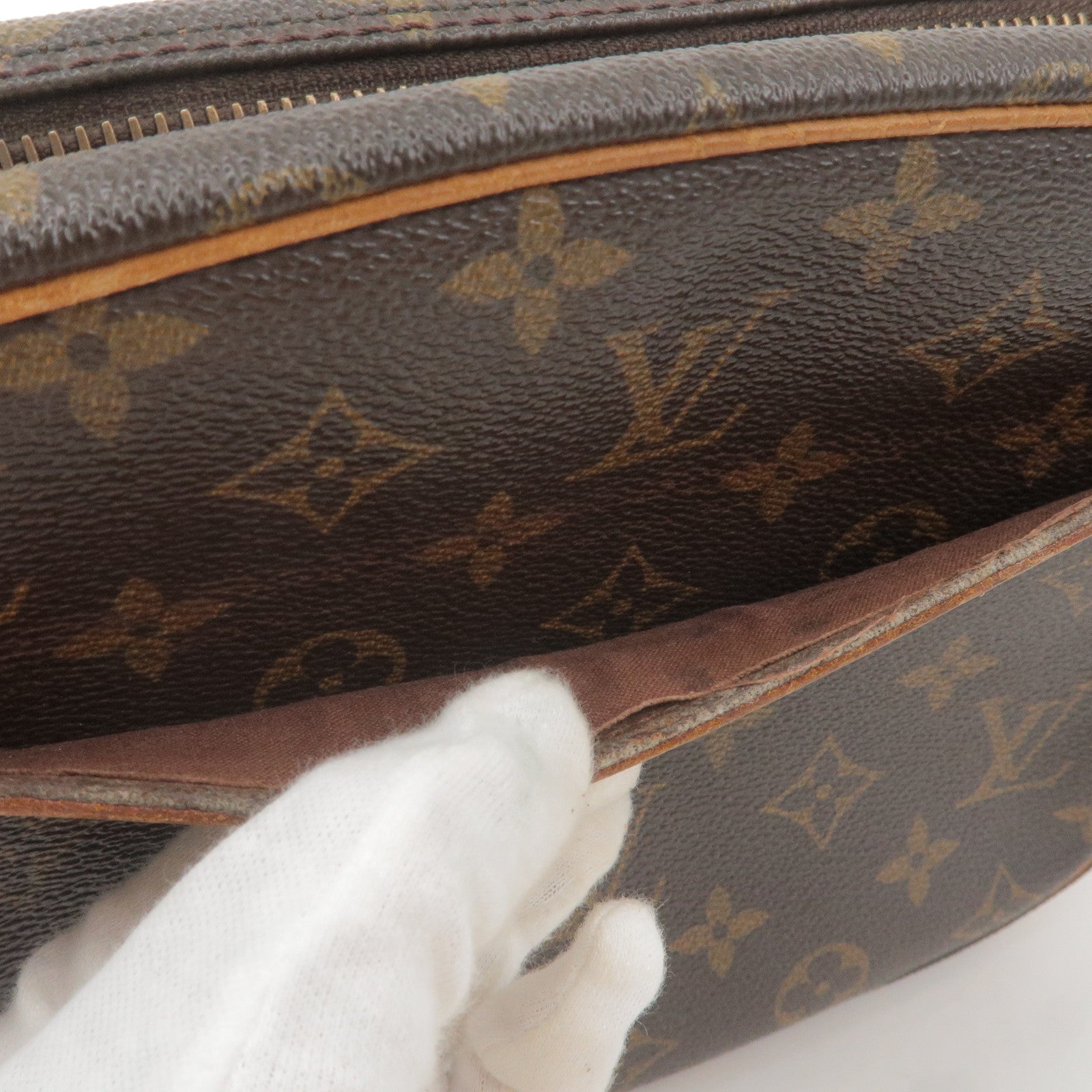 Louis Vuitton Monogram Jeune Fille MM Shoulder Bag M51226
