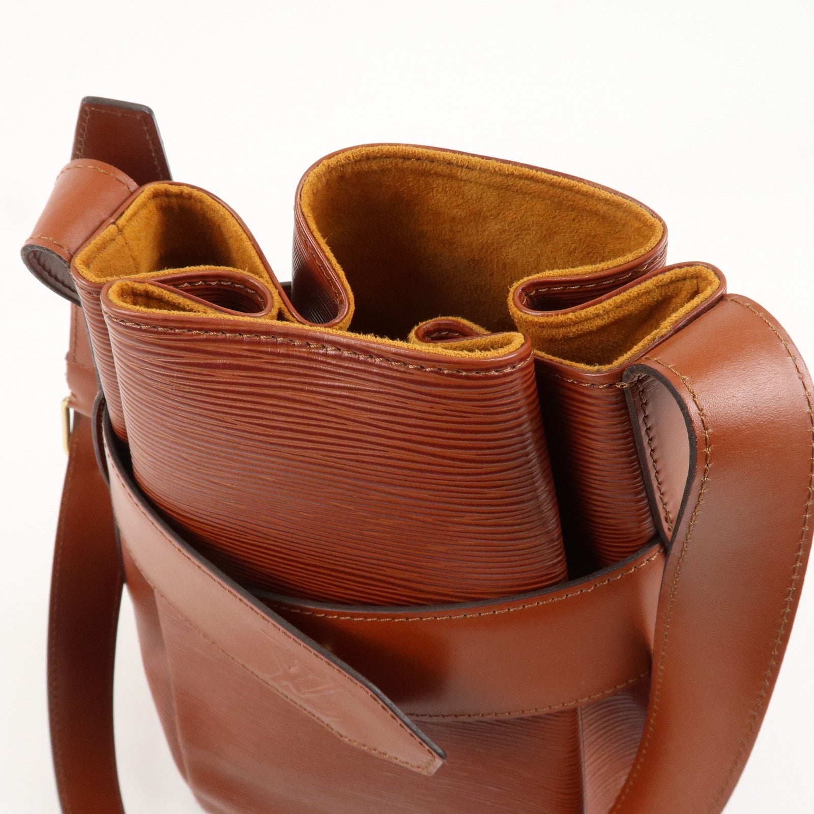 Louis Vuitton Epi Sac D'epaule PM Bucket Bag Kenya Brown M80203