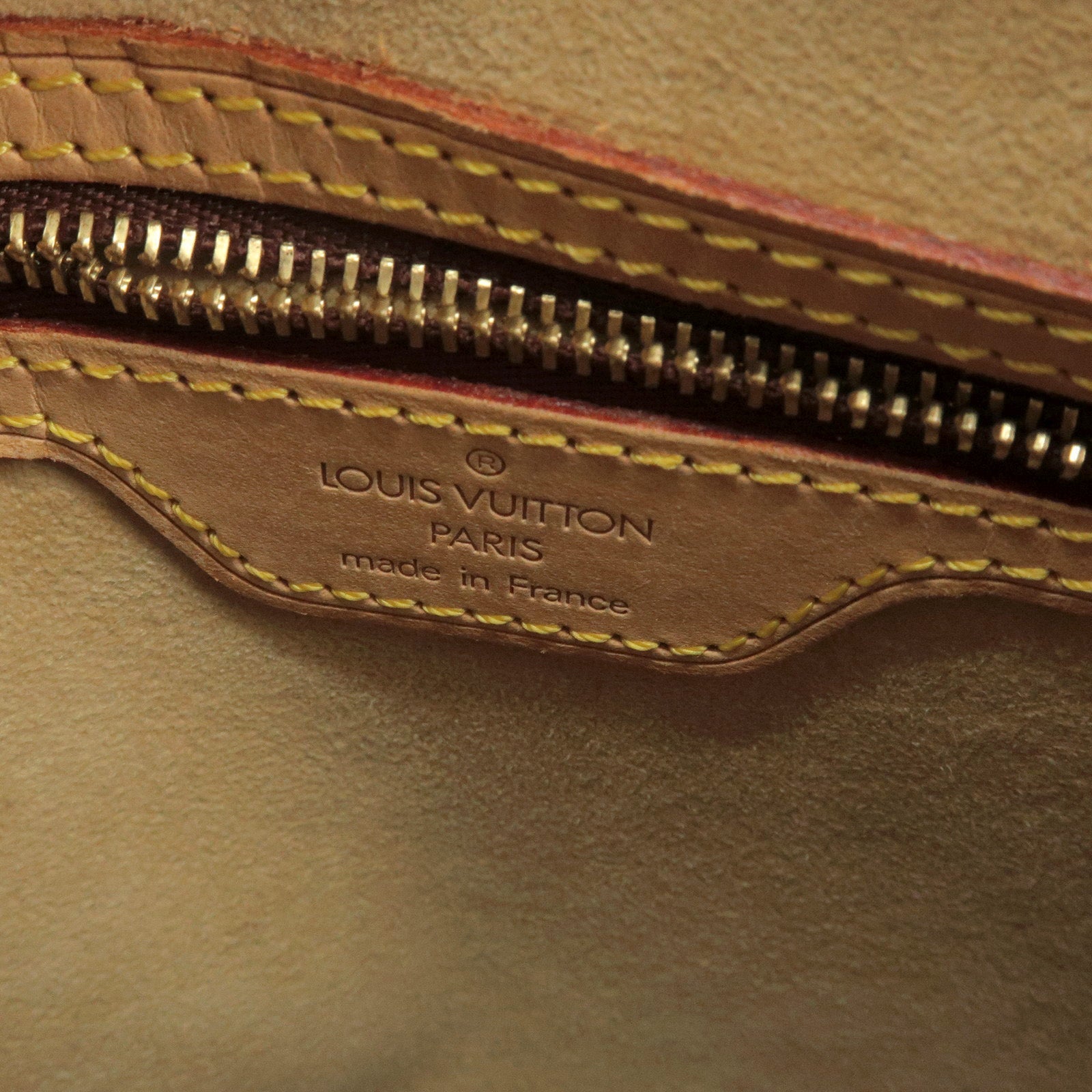 Louis Vuitton Monogram Looping MM Shoulder Bag M51146