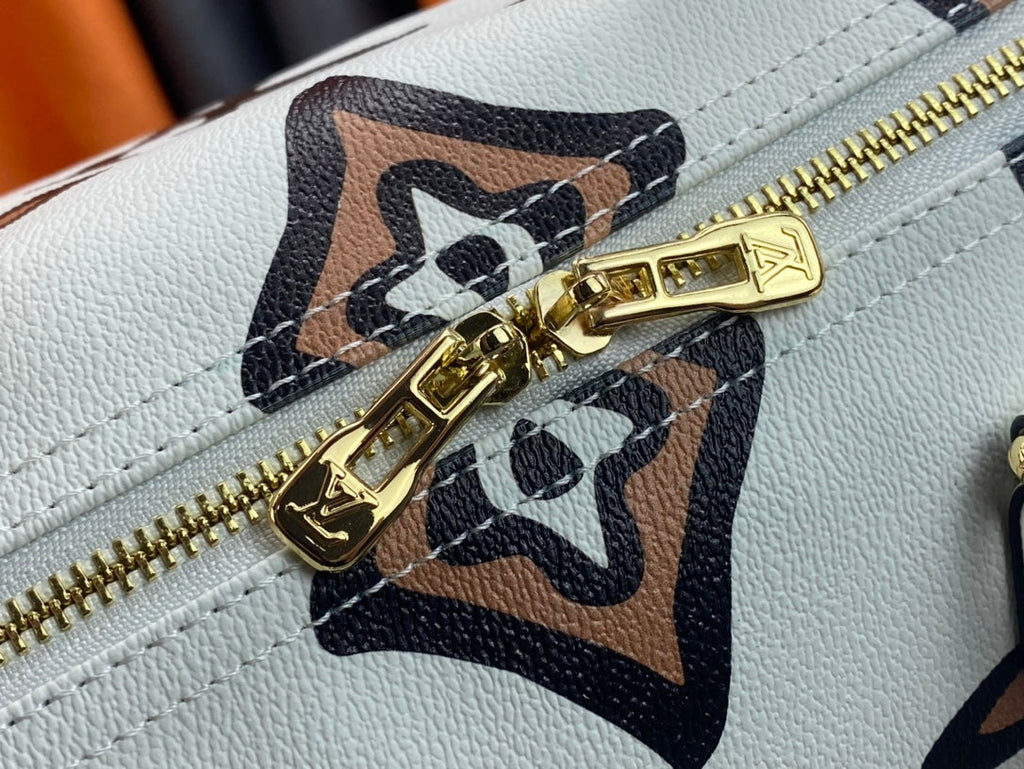 Luxury Bags Louis Vuitton  786
