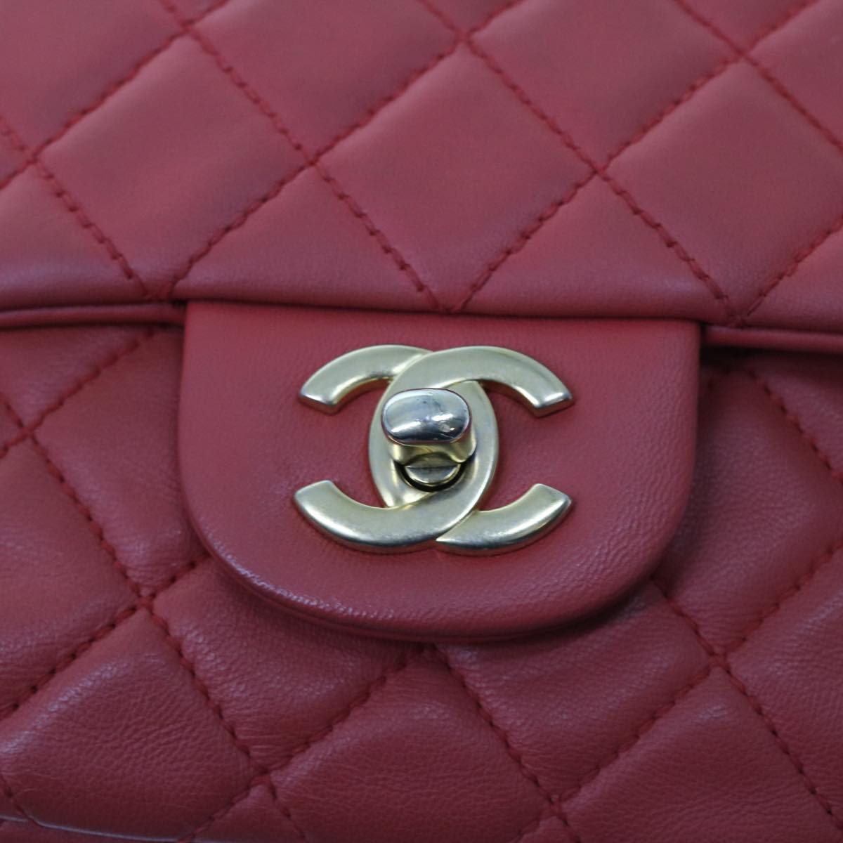 Chanel Matelassé