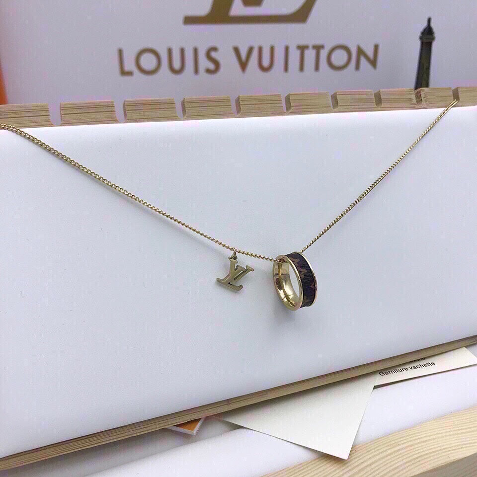 BG - Holiday Necklace louis vuitton001