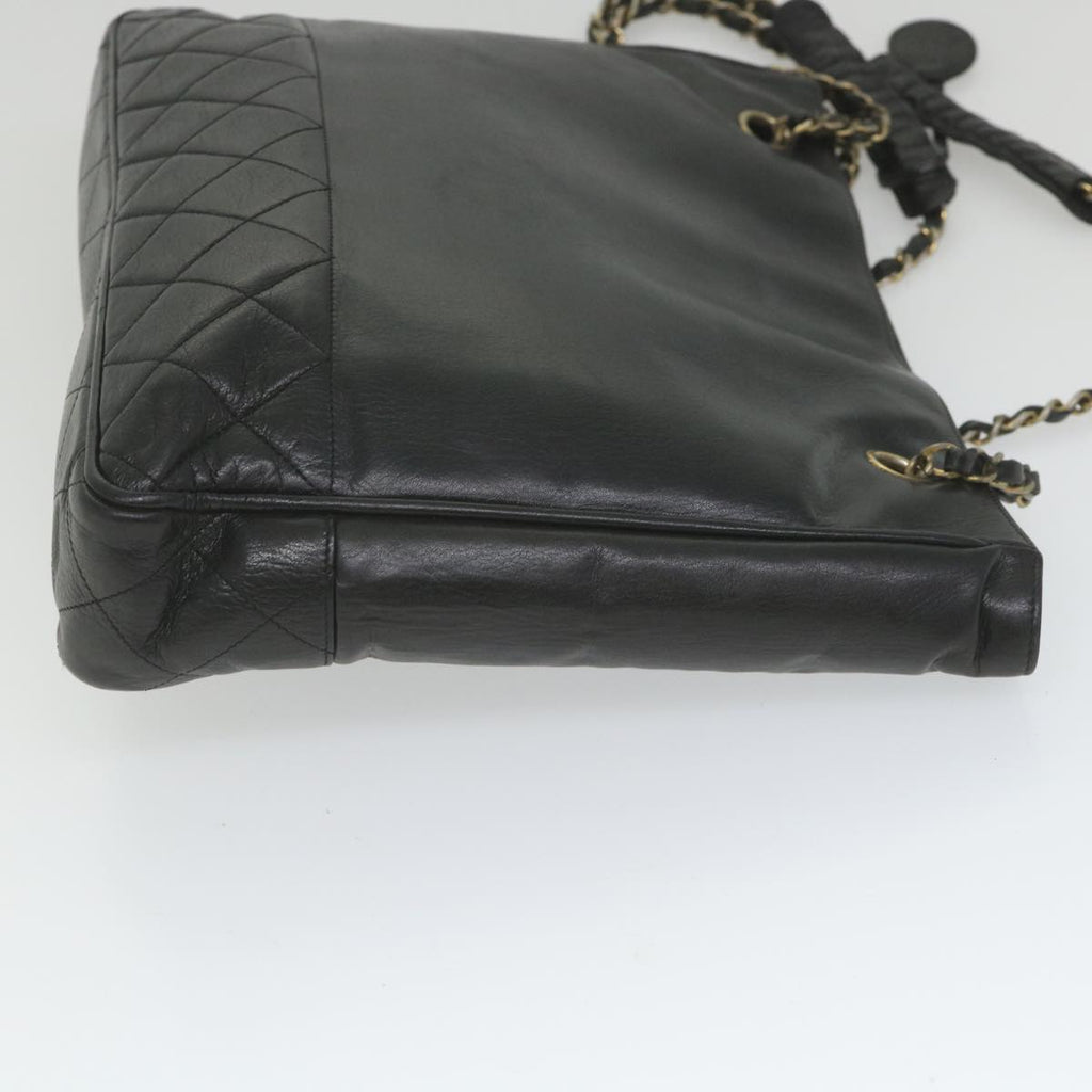 Chanel Shopping