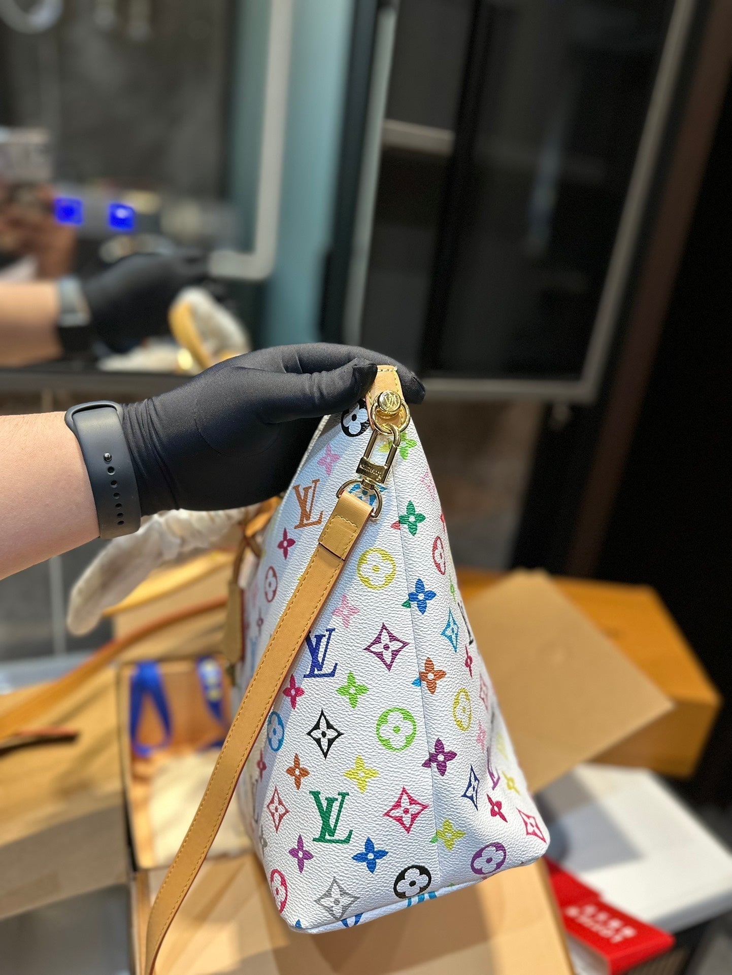 Luxury Bags Louis Vuitton  814