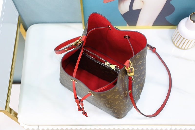 Louis Vuitton Luxury Bags 2688
