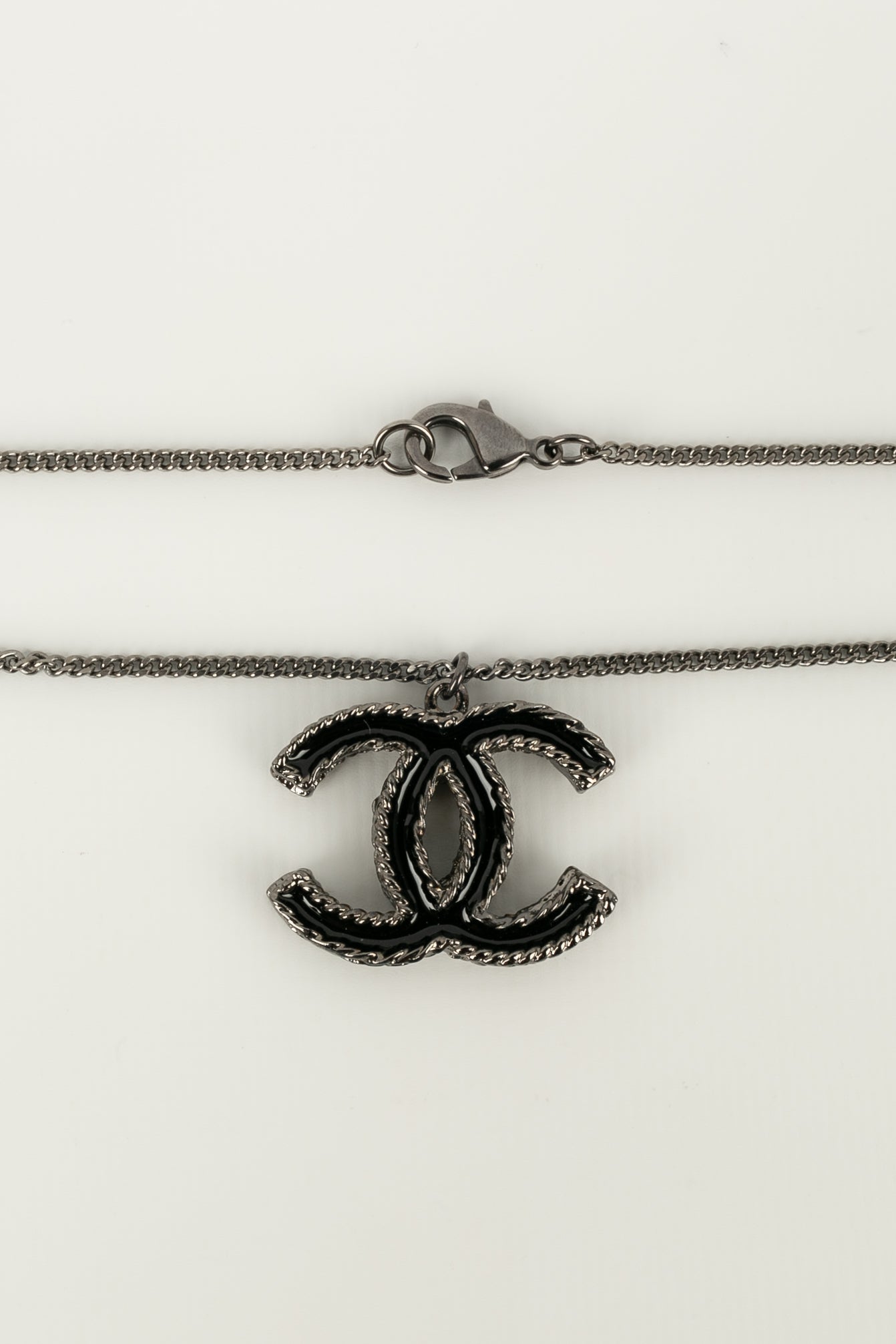 Collier cc Chanel D��fil��