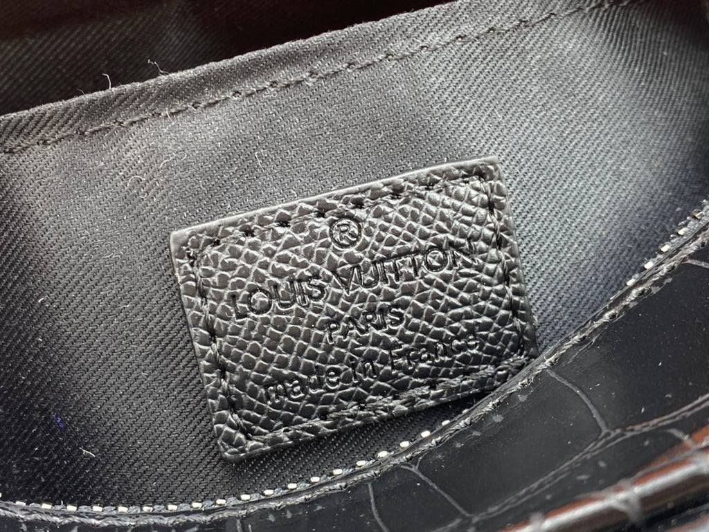 Luxury Bags Louis Vuitton  741