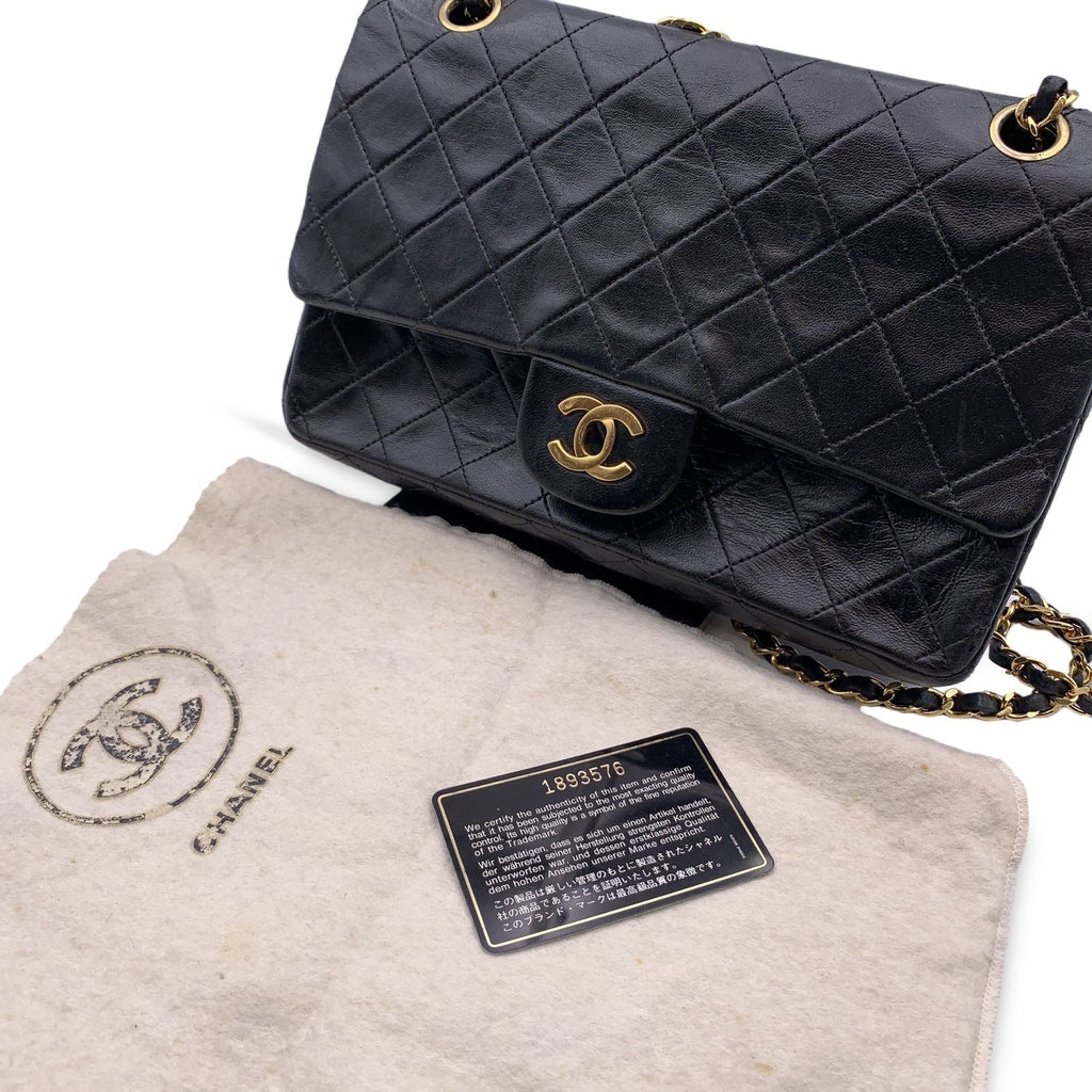 Chanel Vintage Black Quilted Timeless Classic 2.55 Shoulder Bag 25 cm