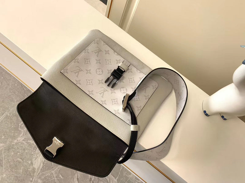 Louis Vuitton Luxury Bags 2575
