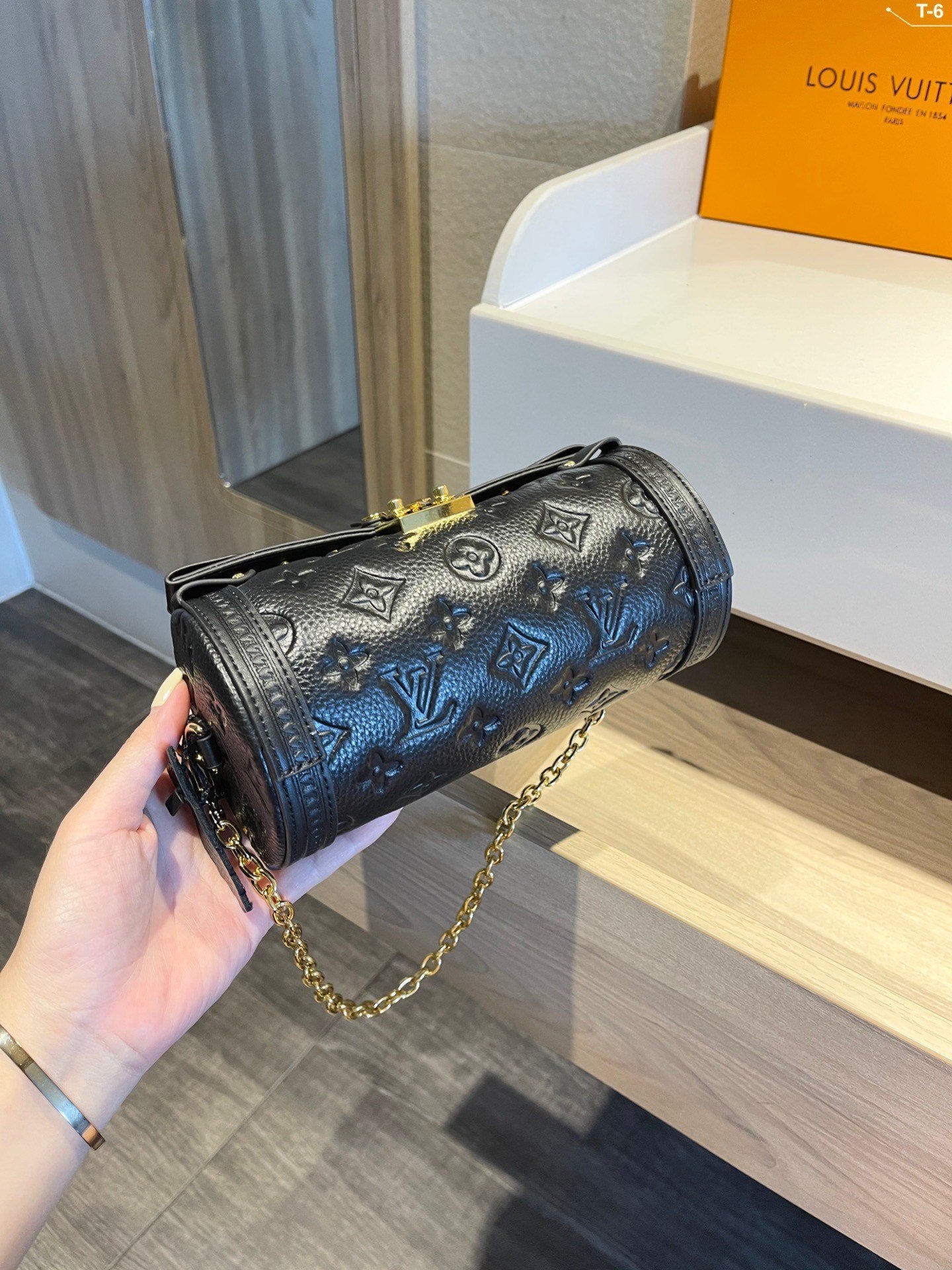 Designer Handbags louis vuitton 494