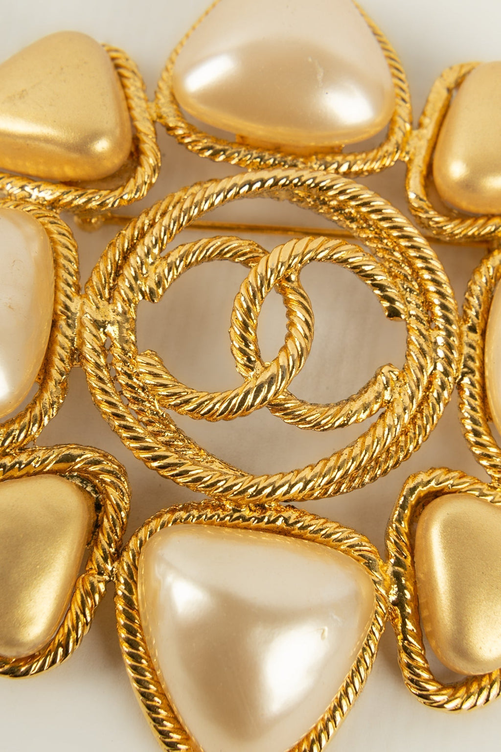 Broche Chanel 1990s