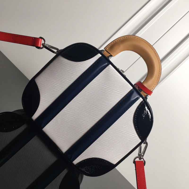 Louis Vuitton Luxury Bags 1979
