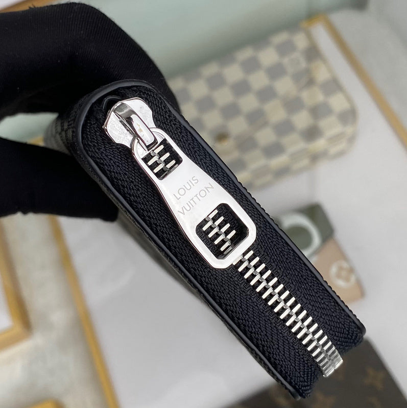 Louis Vuitton Luxury Bags 2335
