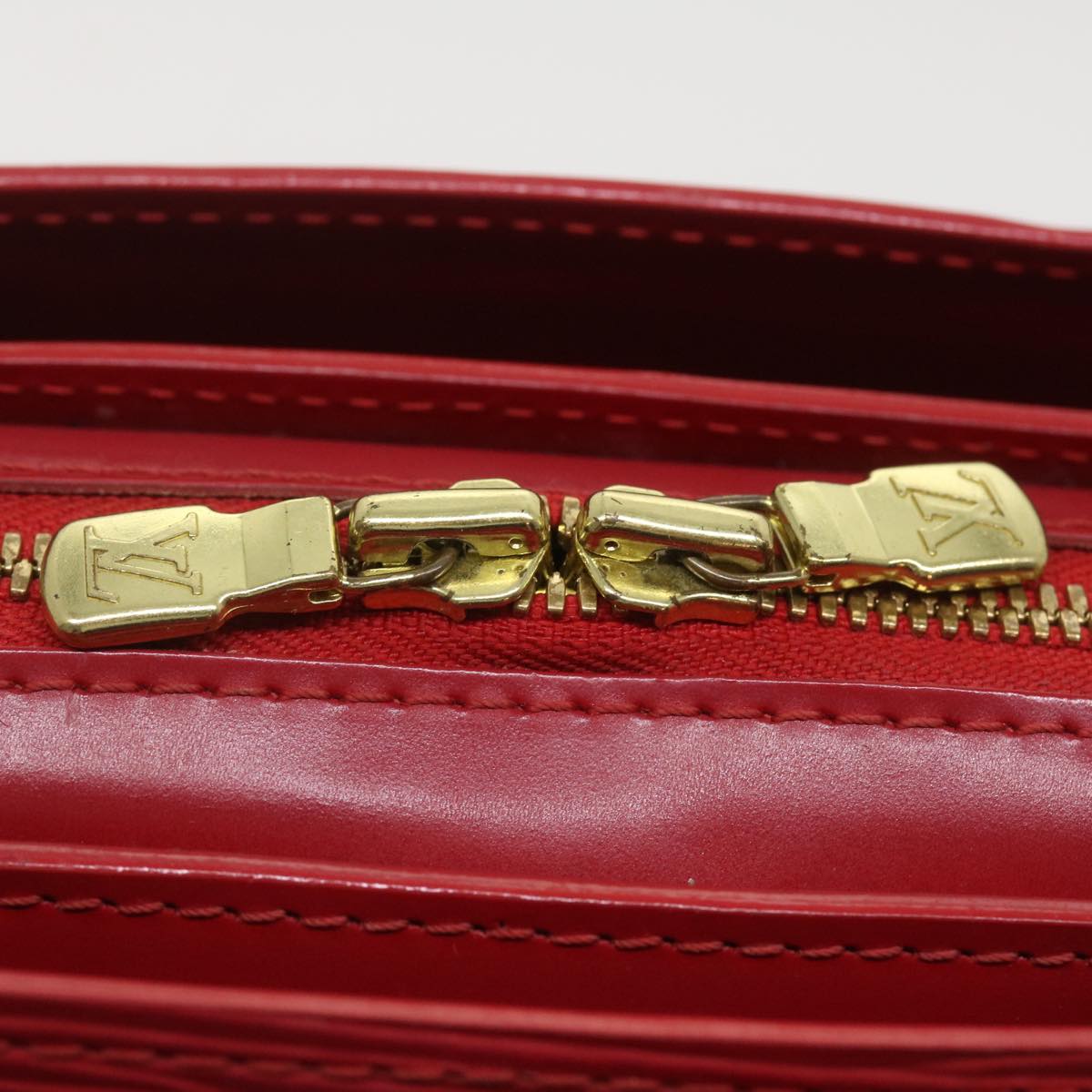 Louis Vuitton Pont Neuf Handbag