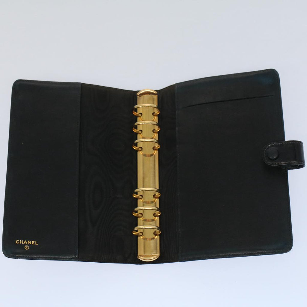 Chanel -