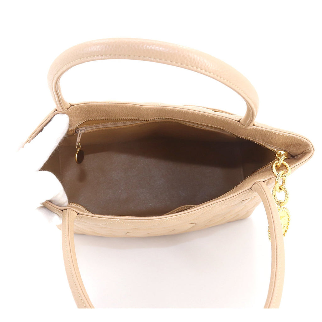 CHANEL Reproduction Tote Bag Caviar Skin Beige A01804 Gold Hardware Vintage Medallion