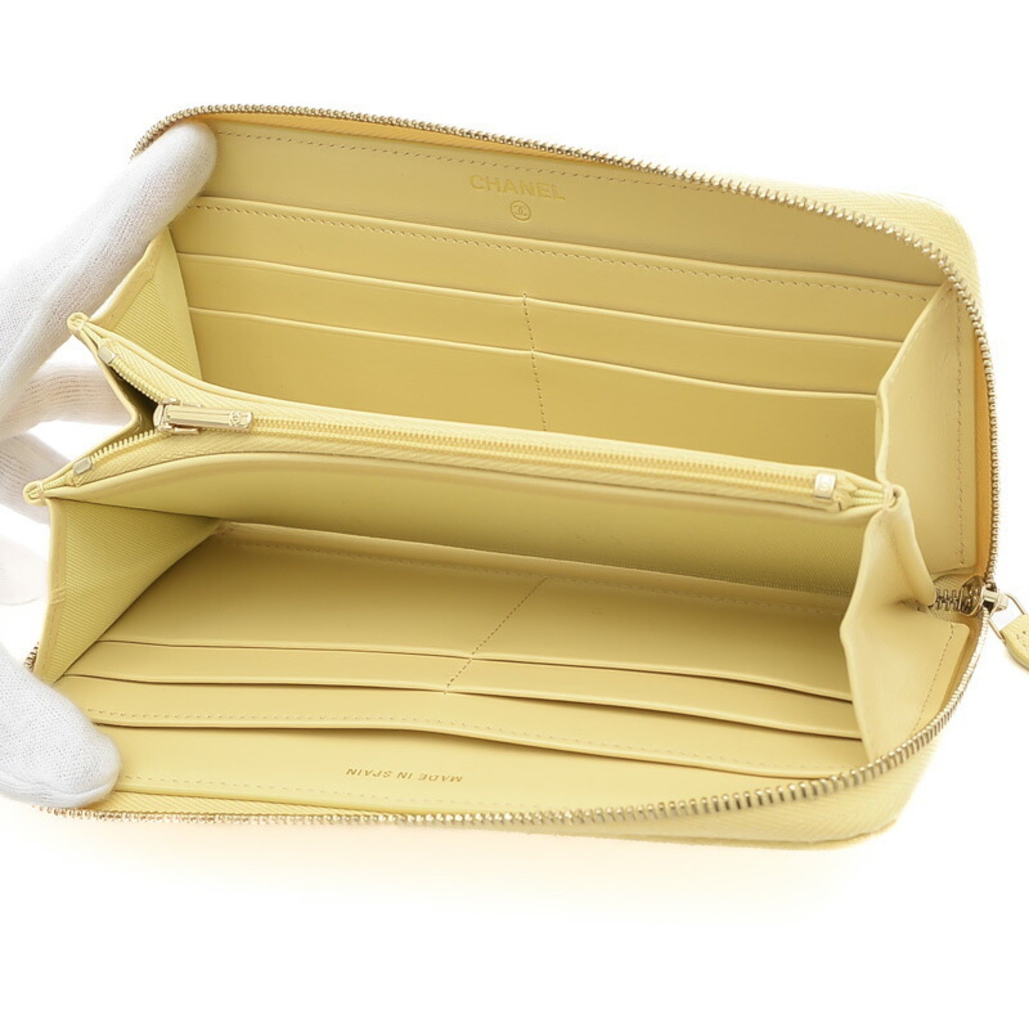 CHANEL Matelasse Round Zipper Long Wallet Caviar Skin Yellow AP0242