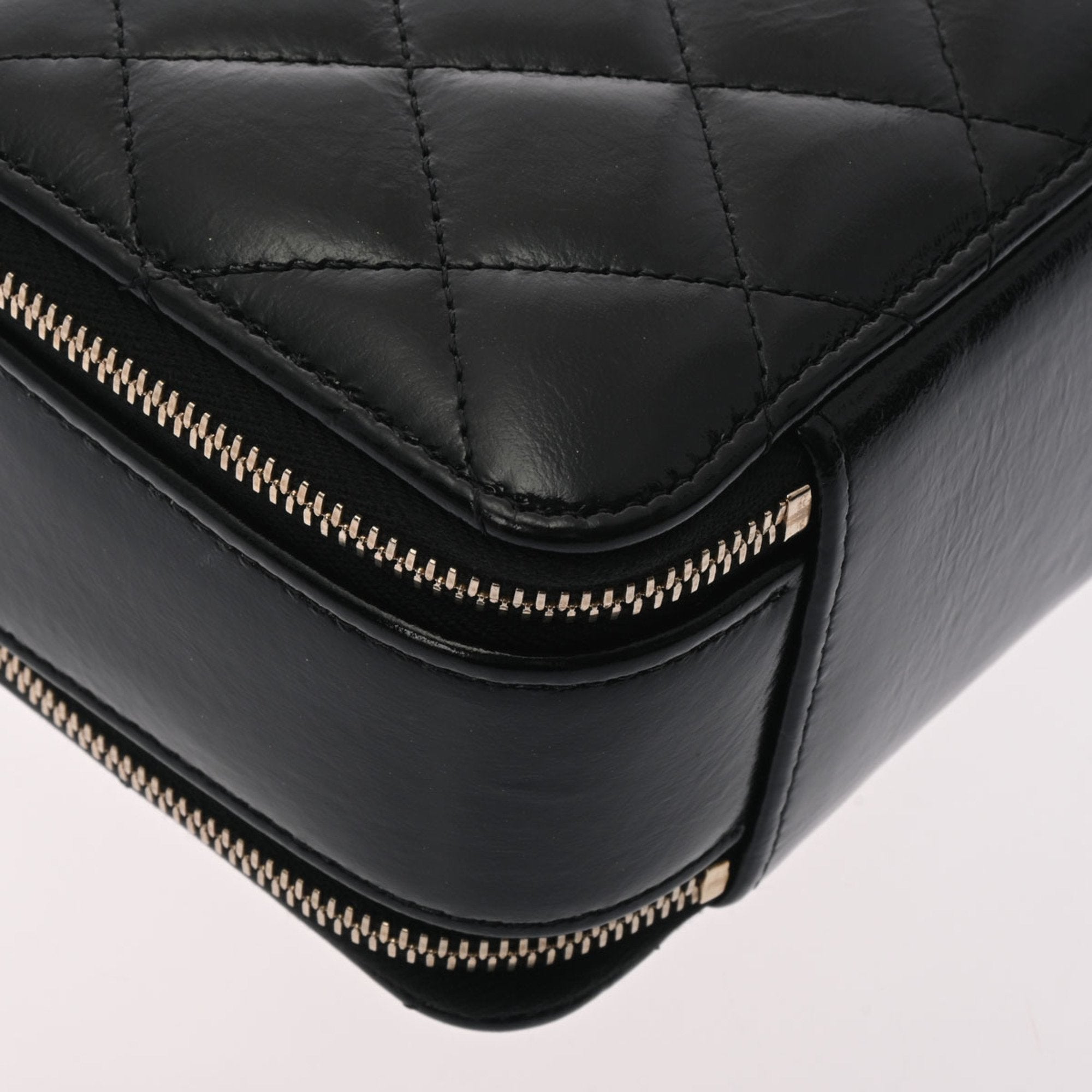 CHANEL Matelasse Small Vanity Shiny Black Ladies Lambskin Bag