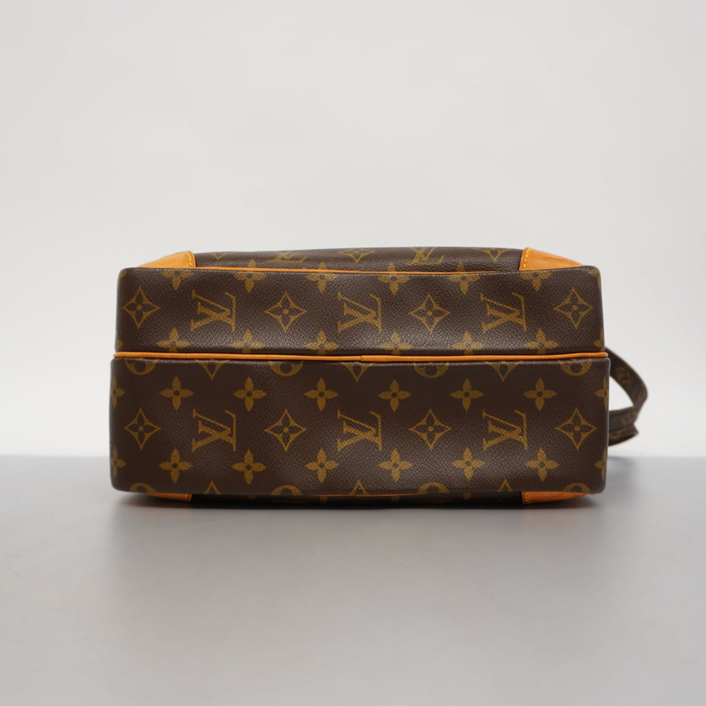 LOUIS VUITTONAuth  Monogram Nile M45244 Women's Shoulder Bag