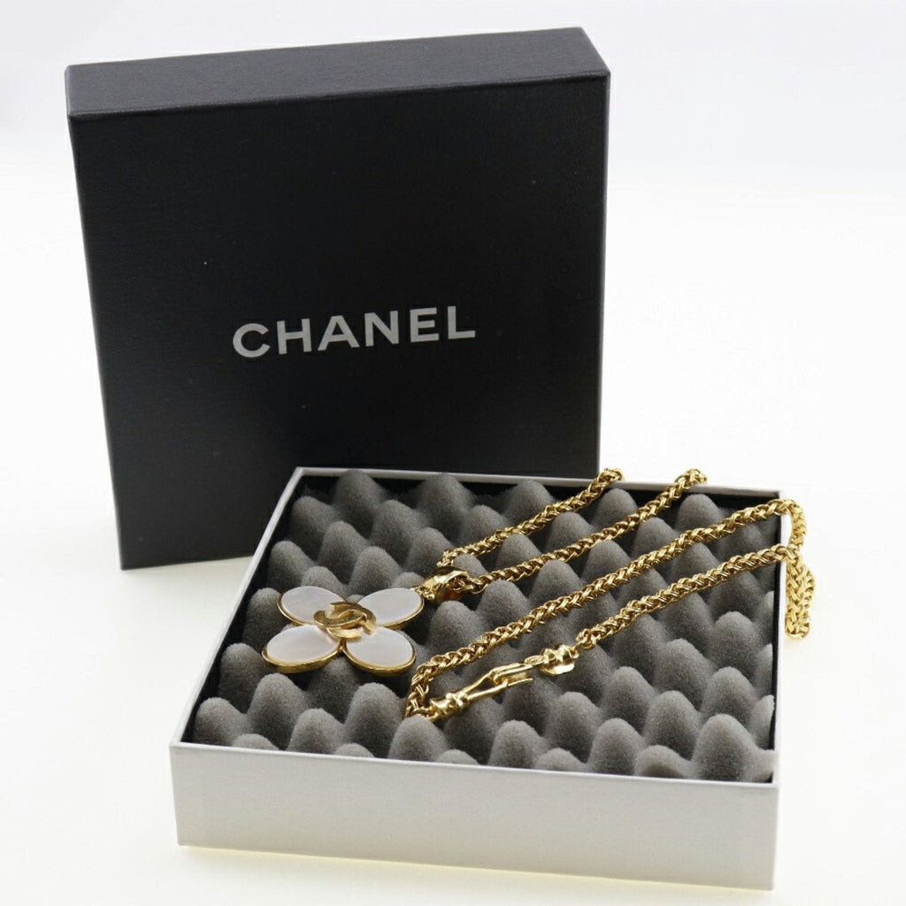 CHANEL Coco Mark Necklace Flower Vintage Gold Plated x Shell France Year 1995 95A COCO Ladies