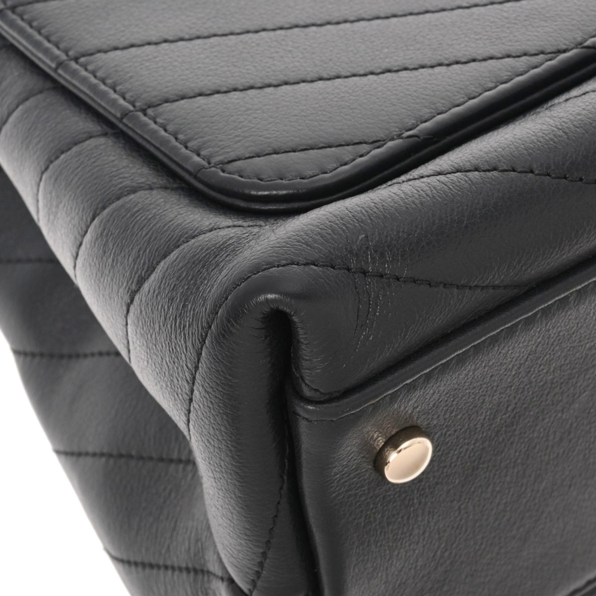CHANEL Chevron Black Ladies Calf Handbag