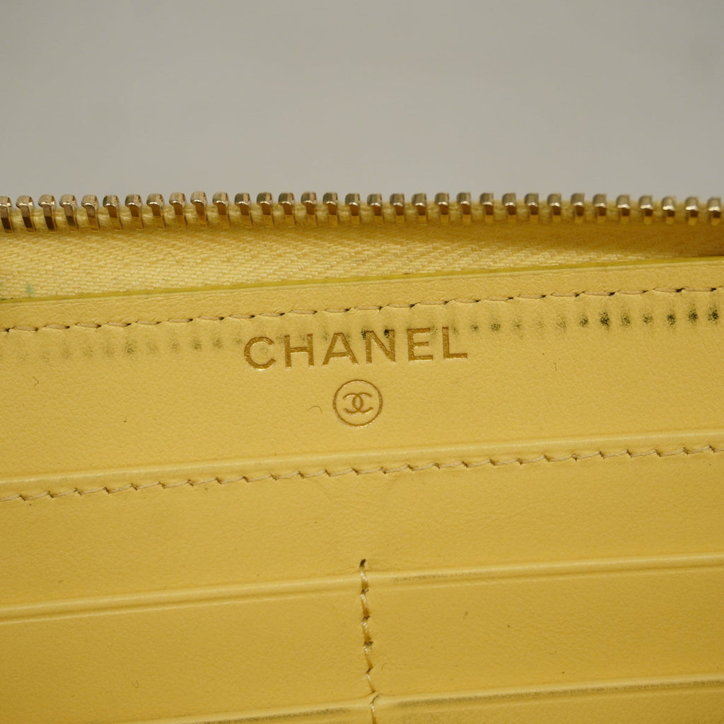 CHANELAuth  Camellia Bi-fold Long Wallet Gold Hardware Leather Yellow
