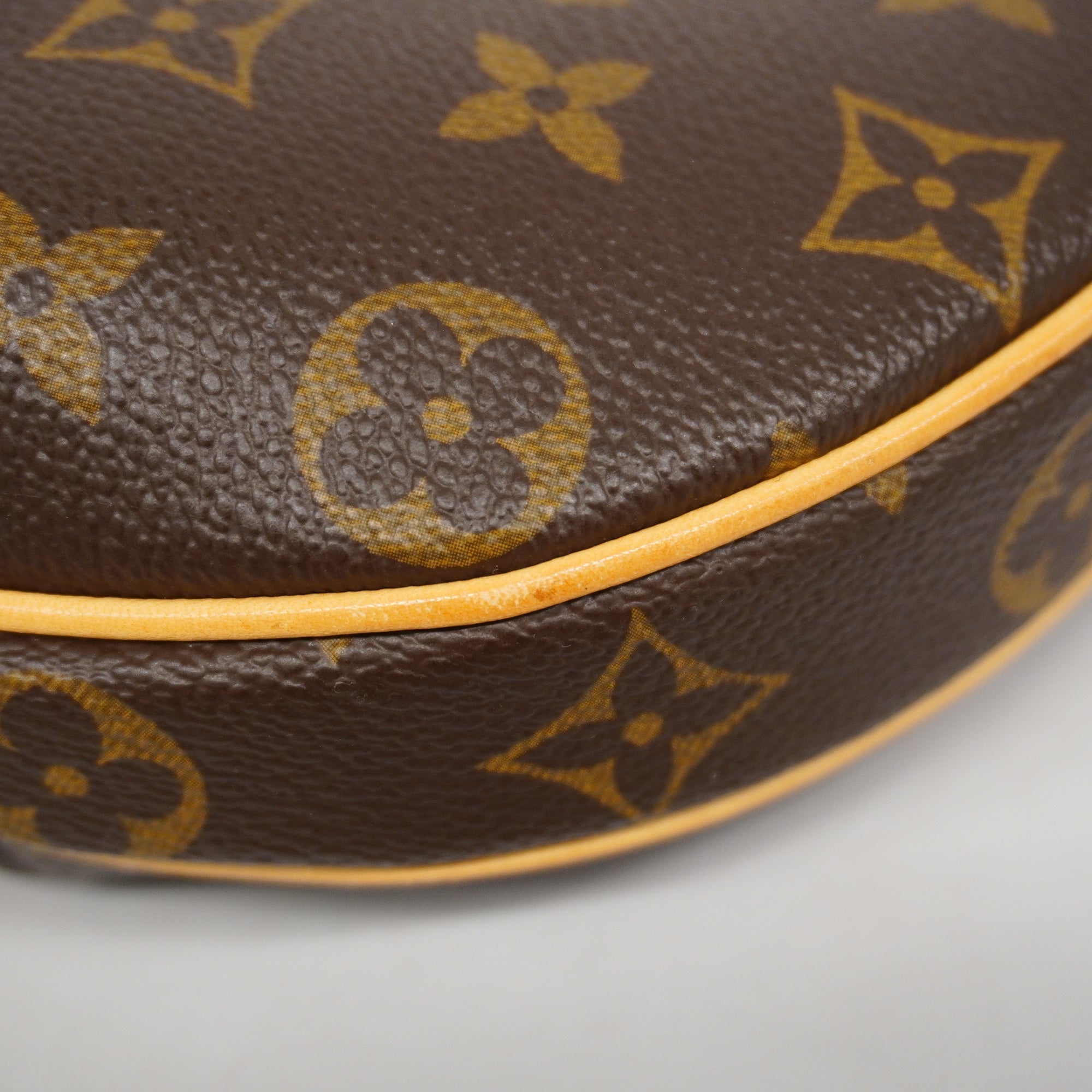 LOUIS VUITTON Auth  Monogram Pochette Croissant M51510 Shoulder Bag