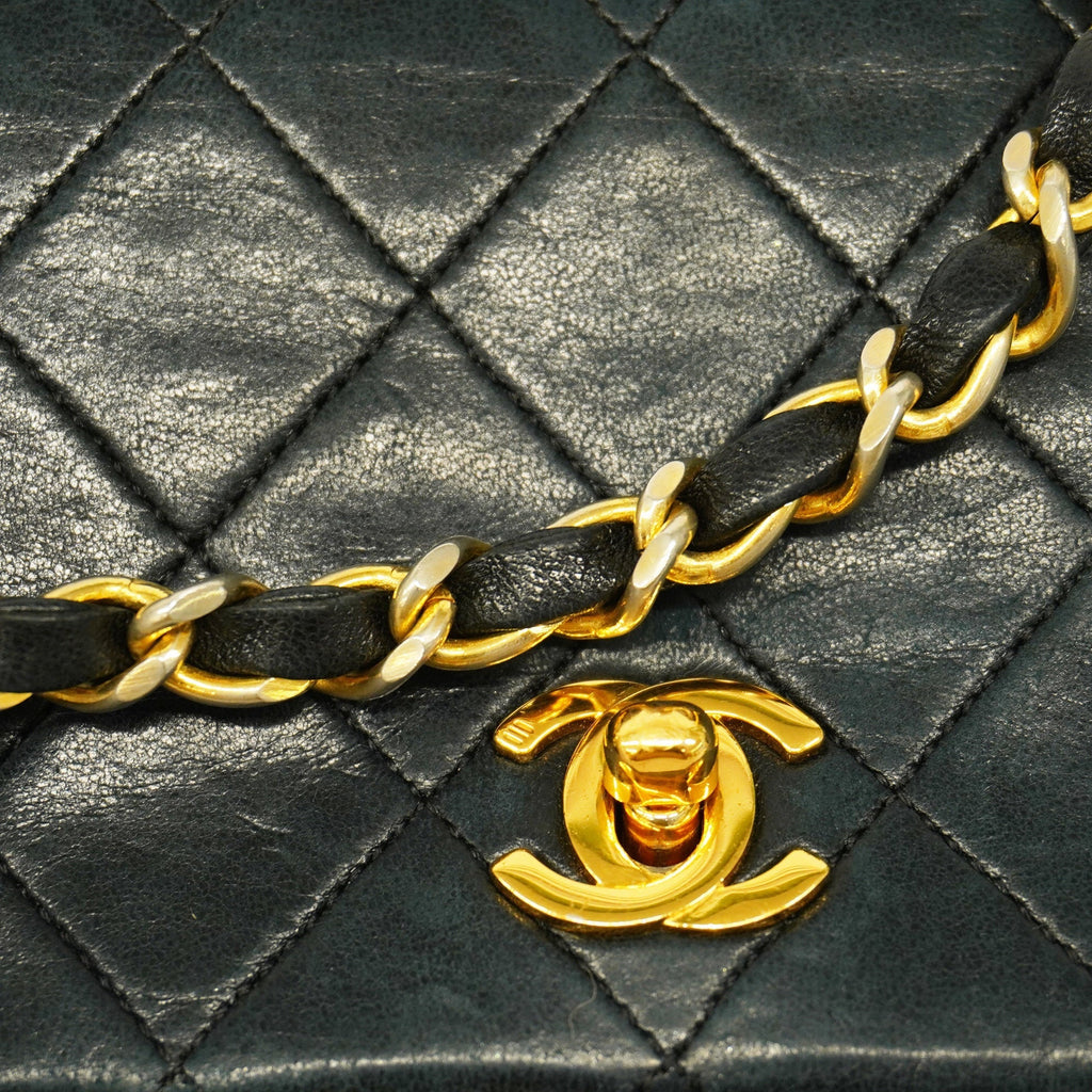 CHANEL  Matelasse Chain Shoulder Women's Leather Shoulder Bag Black
