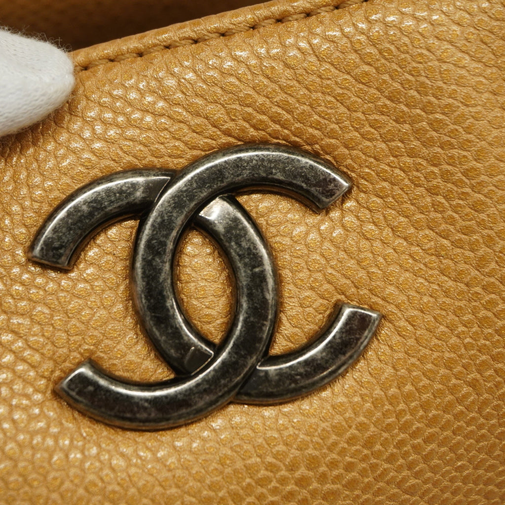 CHANEL[3ca0362]   tote bag chain shoulder caviar skin beige