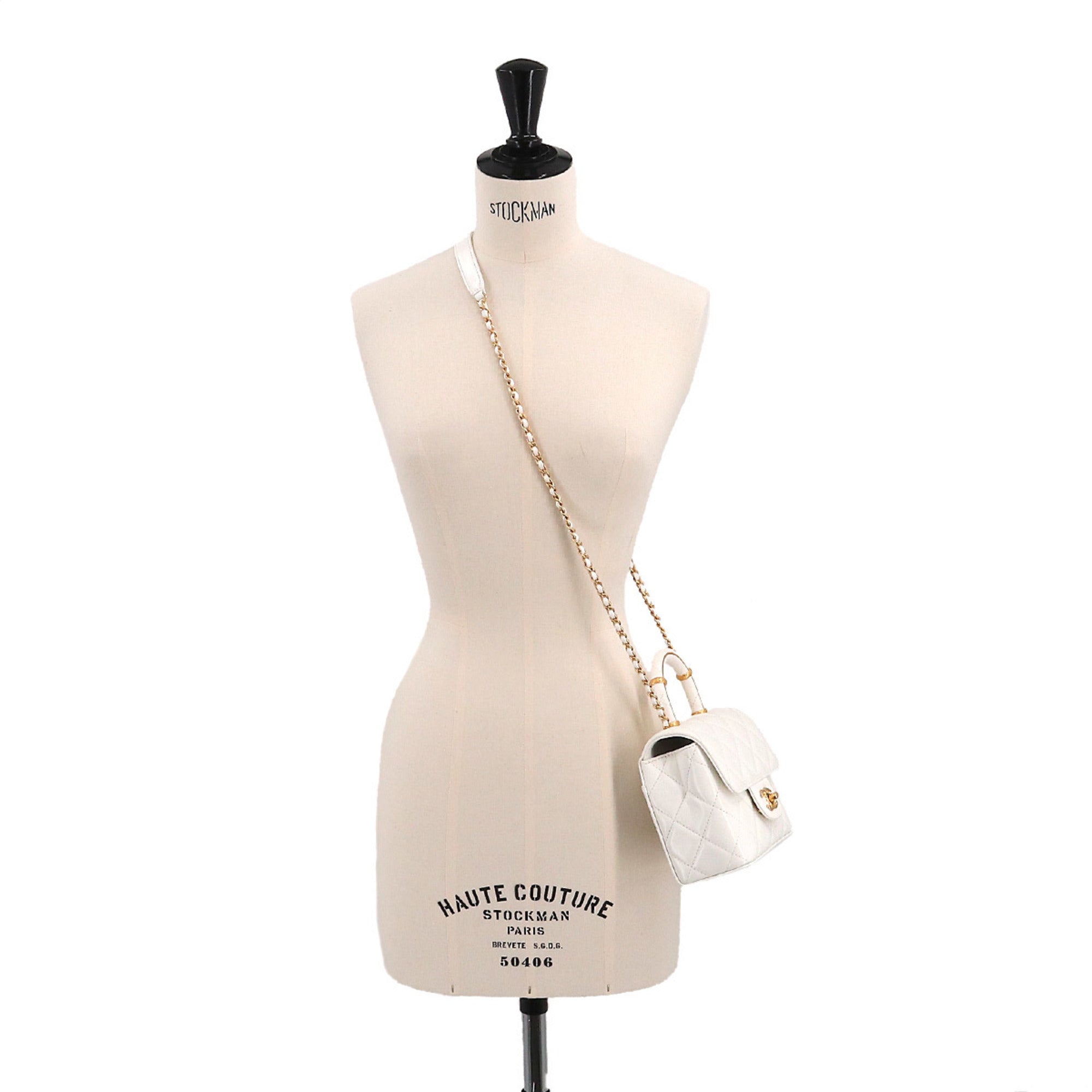 CHANEL Matelasse 2way Hand Chain Shoulder Bag Leather White AS4035 Gold Hardware