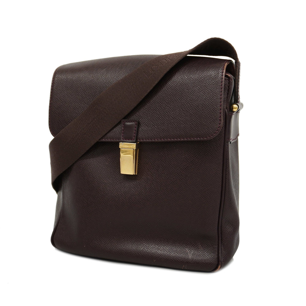 LOUIS VUITTONAuth  Taiga Yaranga M30826 Men's Shoulder Bag Acajou
