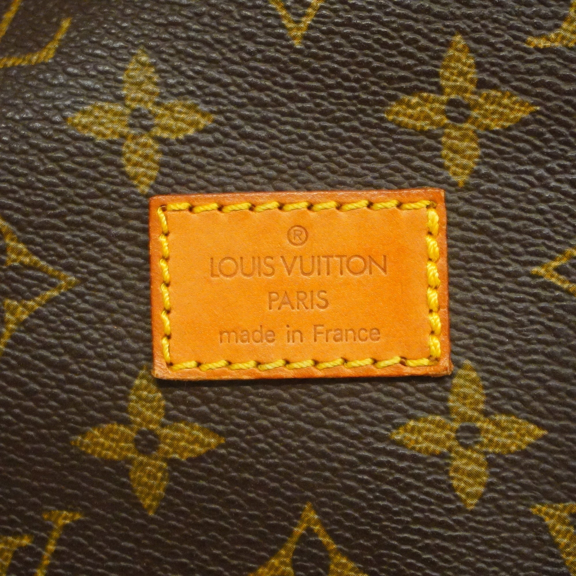 LOUIS VUITTONAuth  Monogram Saumur 30 M42256 Women's Shoulder Bag