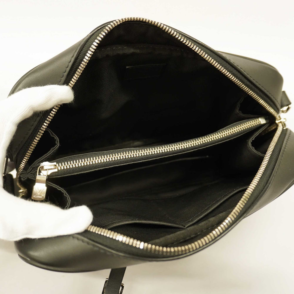 LOUIS VUITTONAuth  Damier Infini Sirius Messenger N45286 Men's Shoulder Bag Onyx