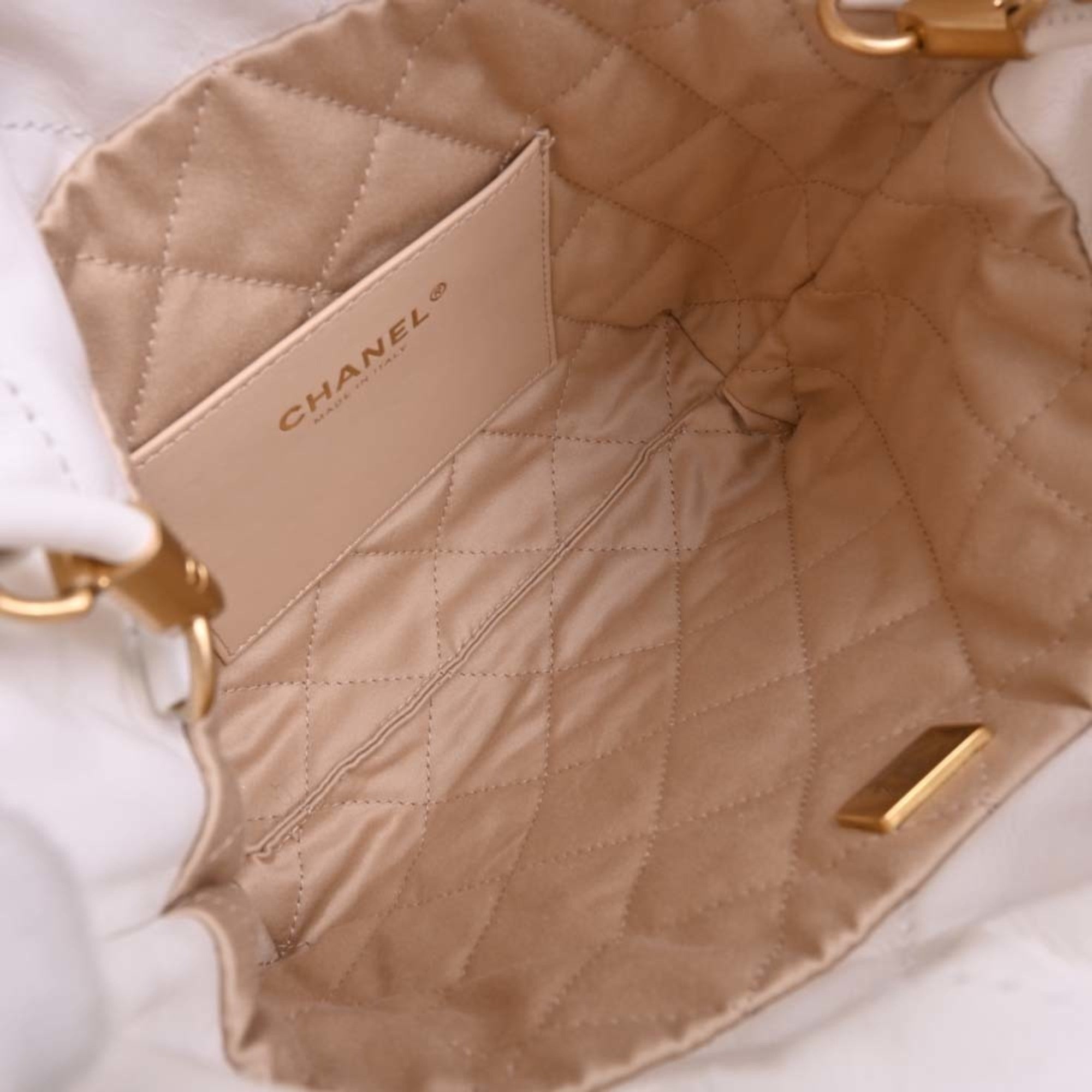 CHANEL Leather 22 Handbag Chain Shoulder Bag White Ladies