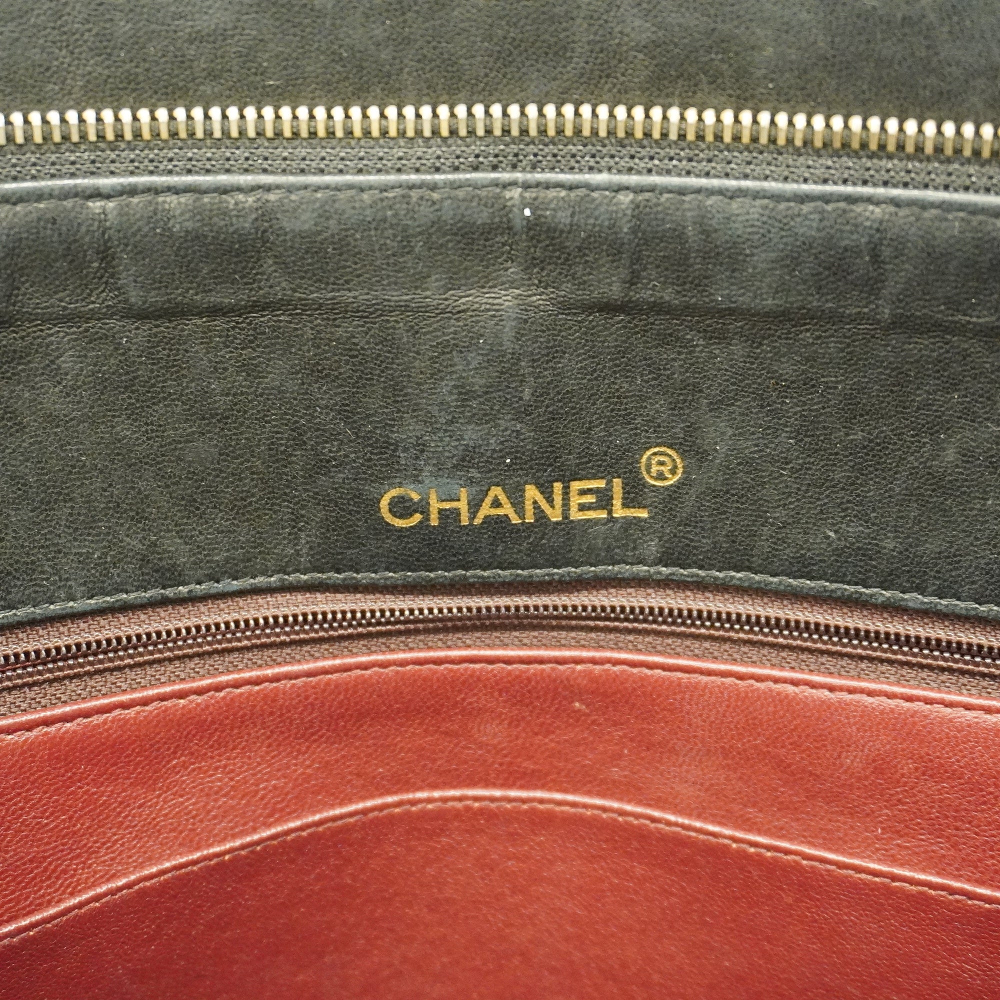 CHANEL  Matelasse Chain Shoulder Women's Leather Shoulder Bag Black