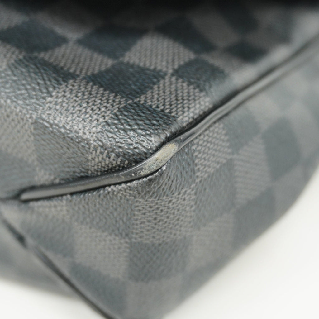 LOUIS VUITTONAuth  Damier Graphite District MM N41272 Men's Shoulder Bag