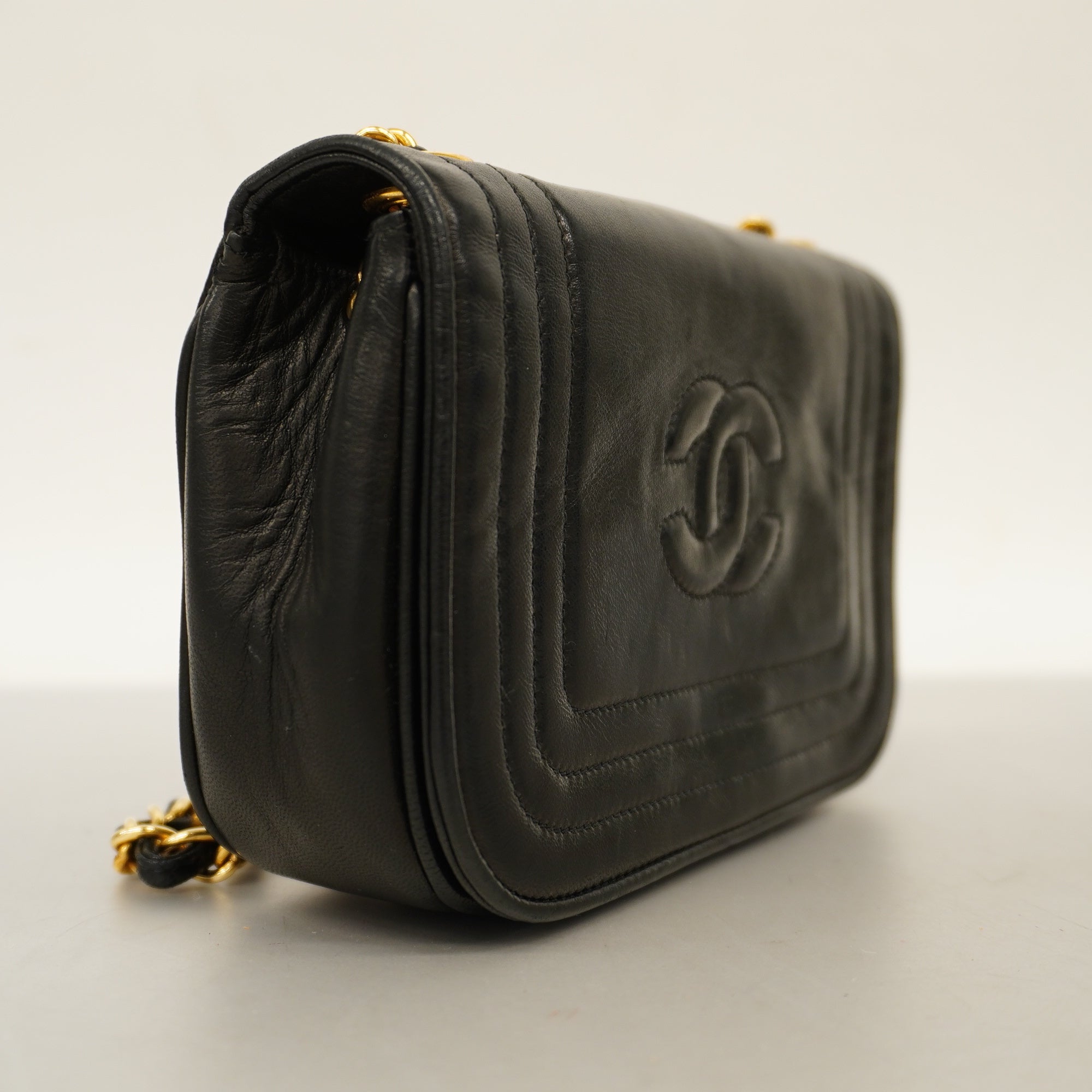 CHANELAuth  Matelasse Chain Shoulder Women's Leather Shoulder