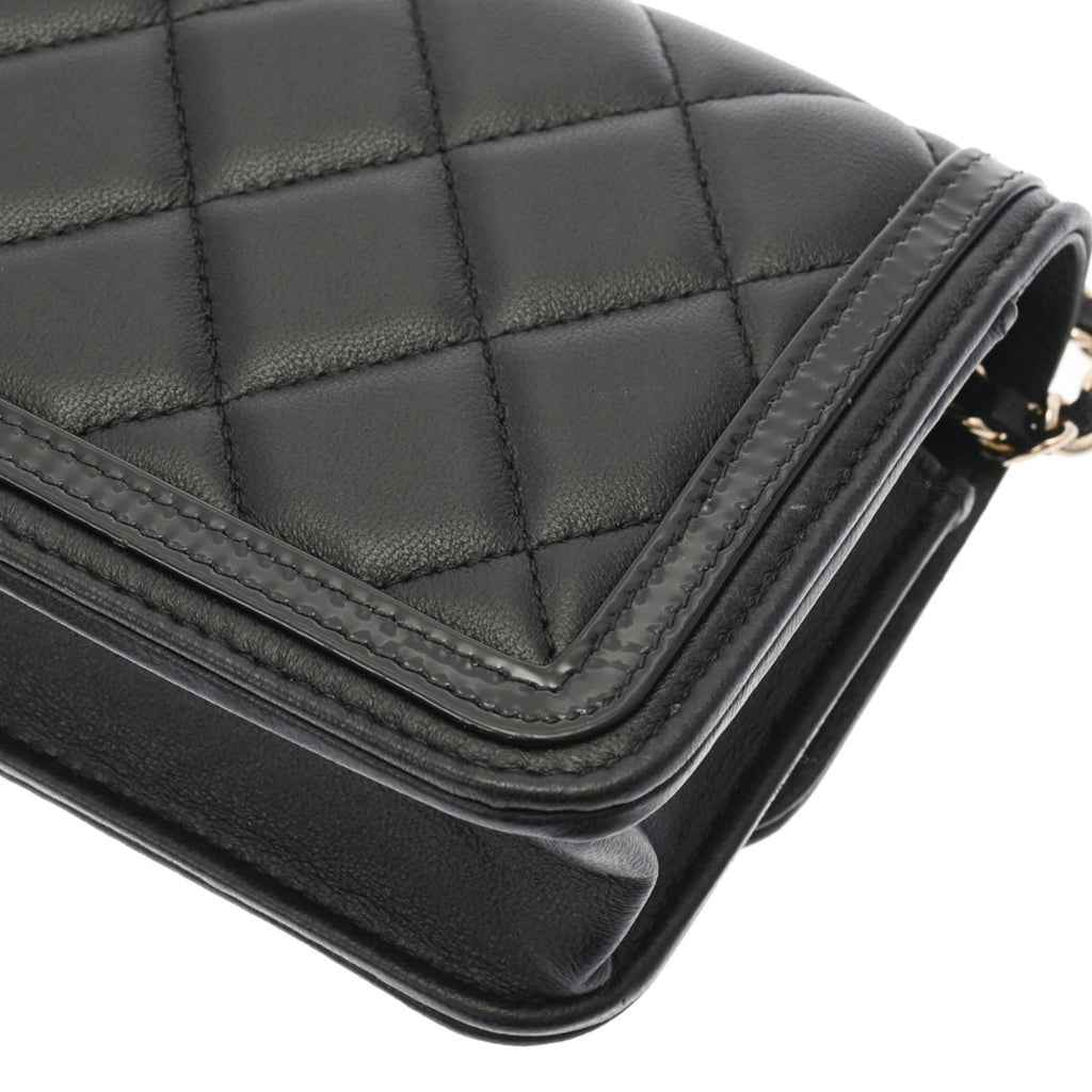 CHANEL Matelasse Phone Case Black AP3559 Ladies Lambskin Enamel Shoulder Bag