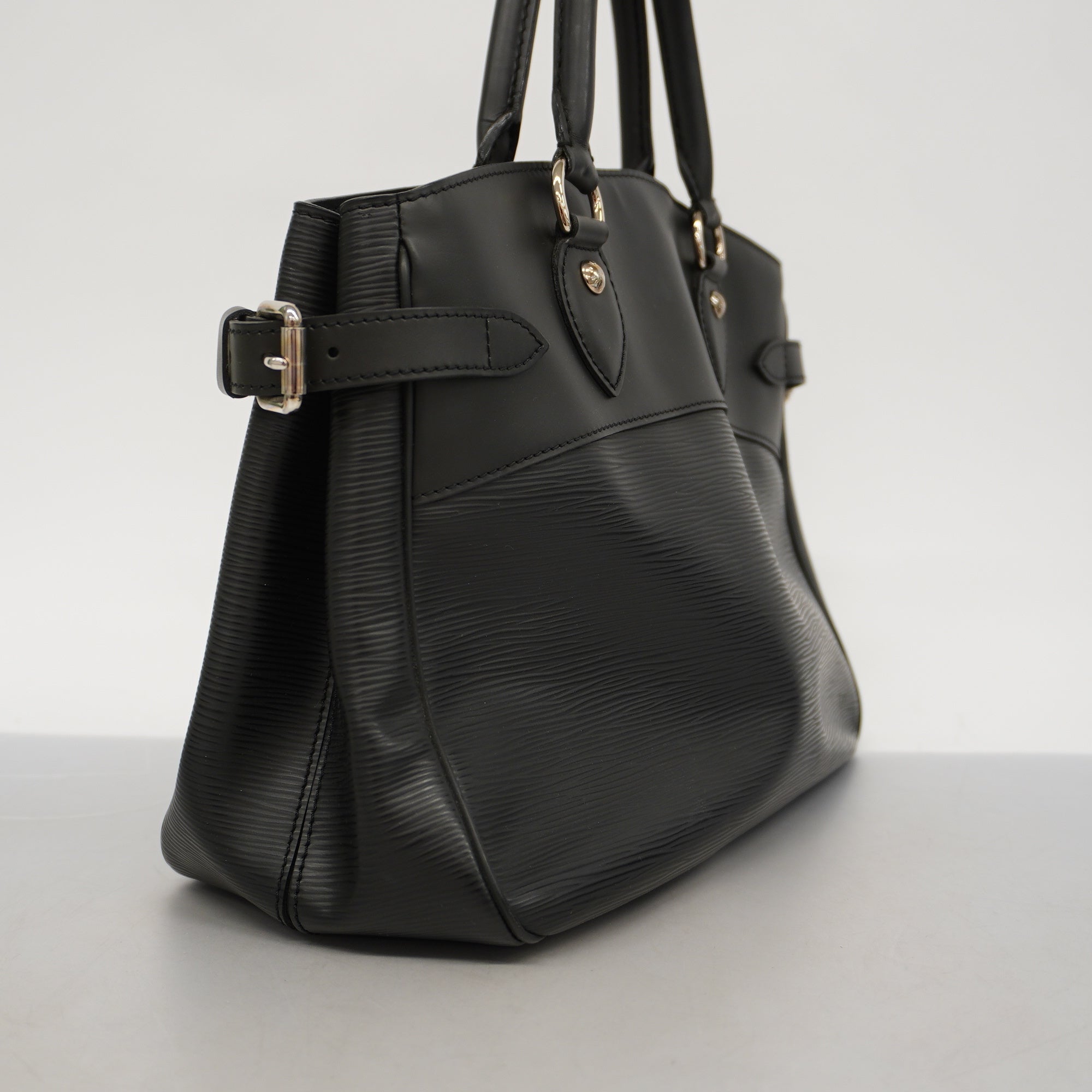 LOUIS VUITTONAuth  Epi Passy PM M59262 Women's Handbag Noir