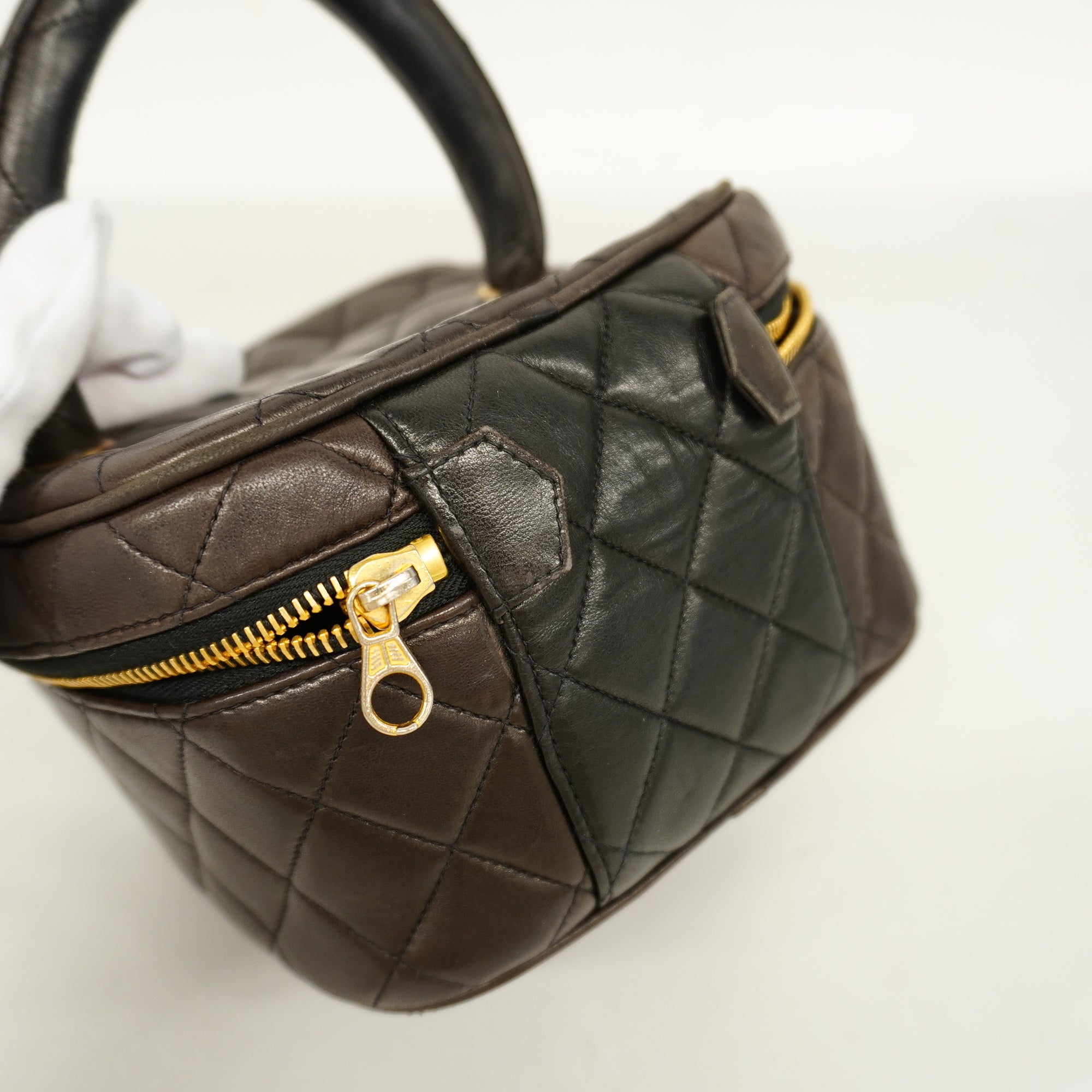 CHANELAuth  Matelasse Vanity Bag Women's Leather Vanity Bag Black