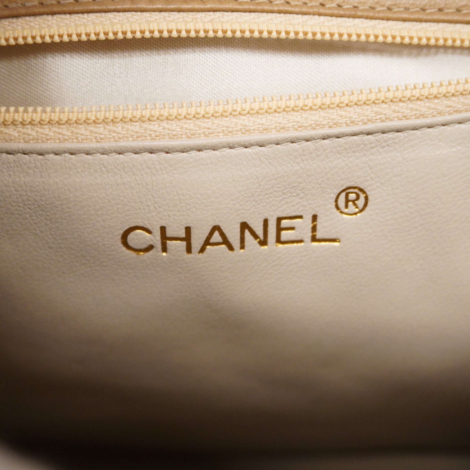 CHANELAuth  Matelasse Chain Shoulder Lambskin Women's Leather Shoulder Bag Beige