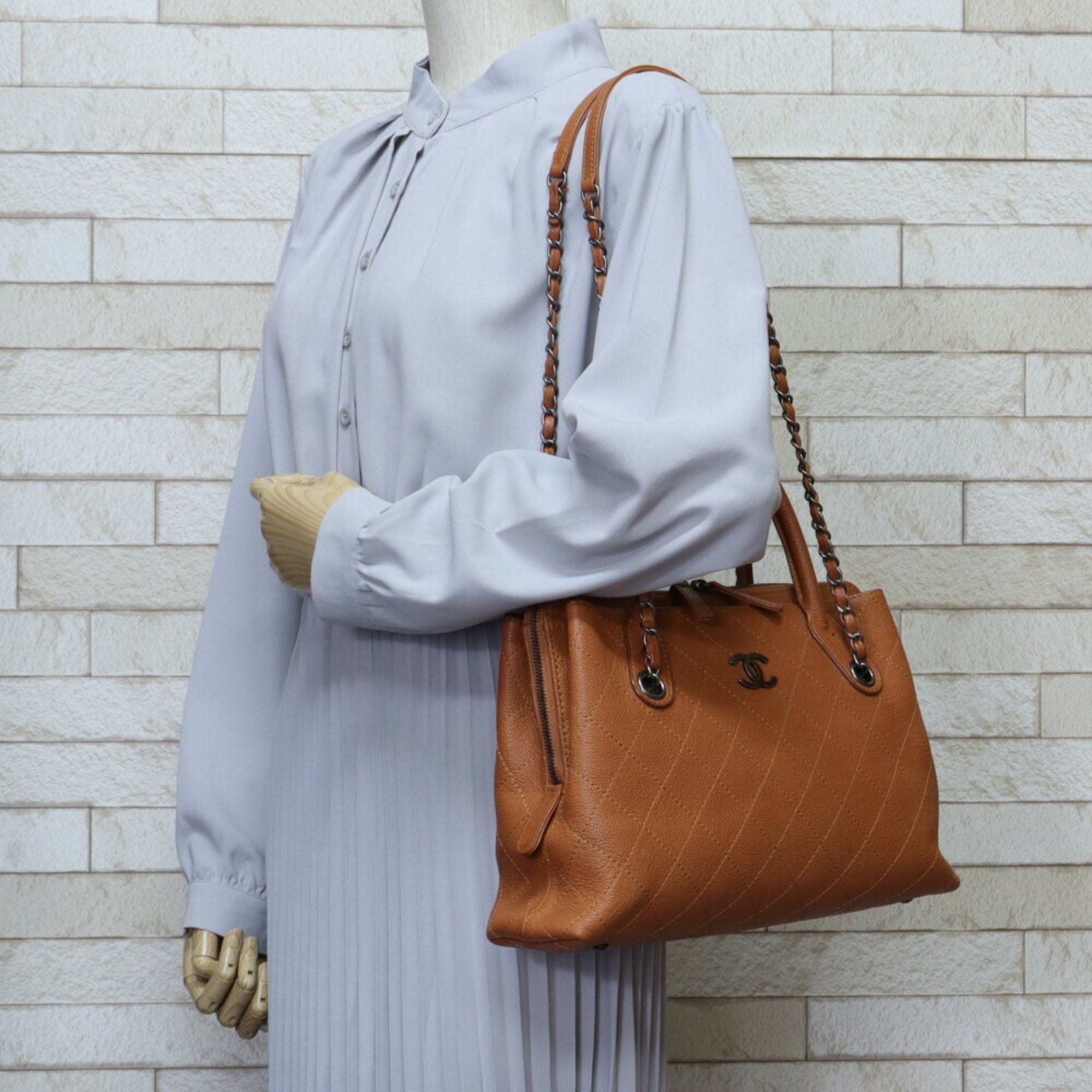 CHANEL chain shoulder bag caviar skin brown ladies