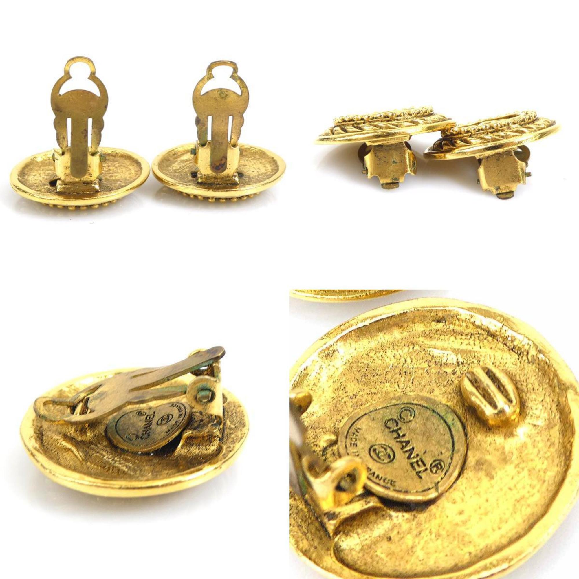 CHANEL earrings here mark metal gold ladies