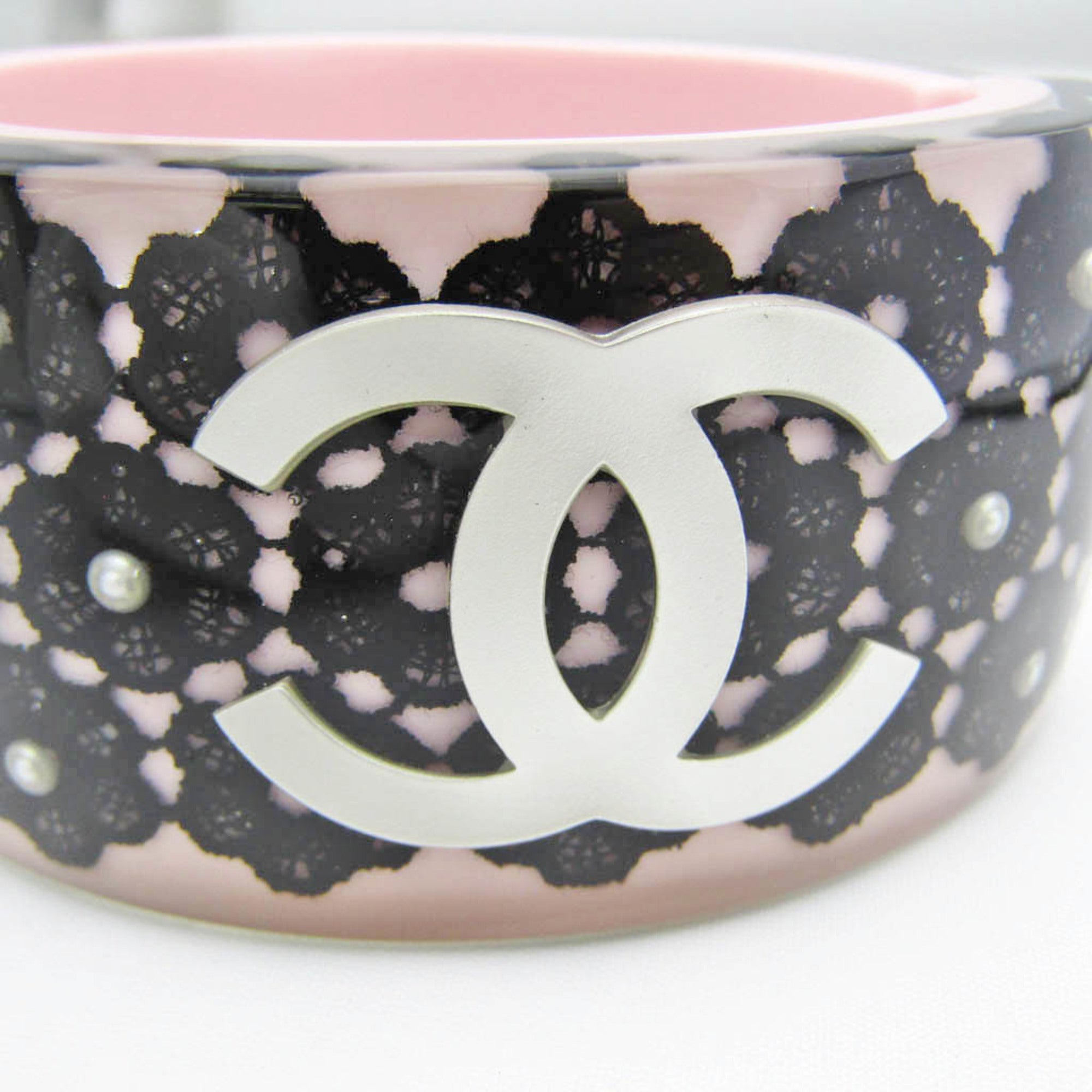 CHANEL Here Mark Resin Bangle Black,Pink
