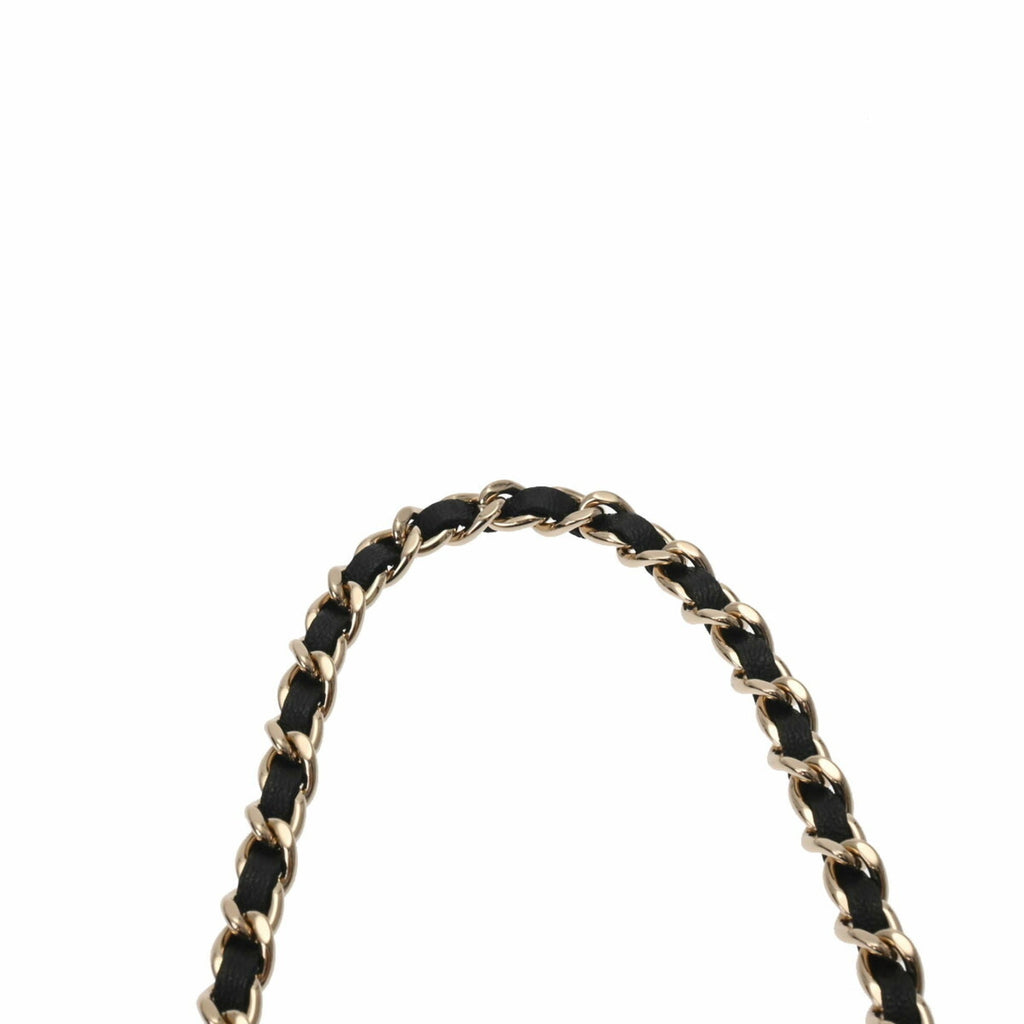 CHANEL Matelasse Phone Case Black AP3559 Ladies Lambskin Enamel Shoulder Bag