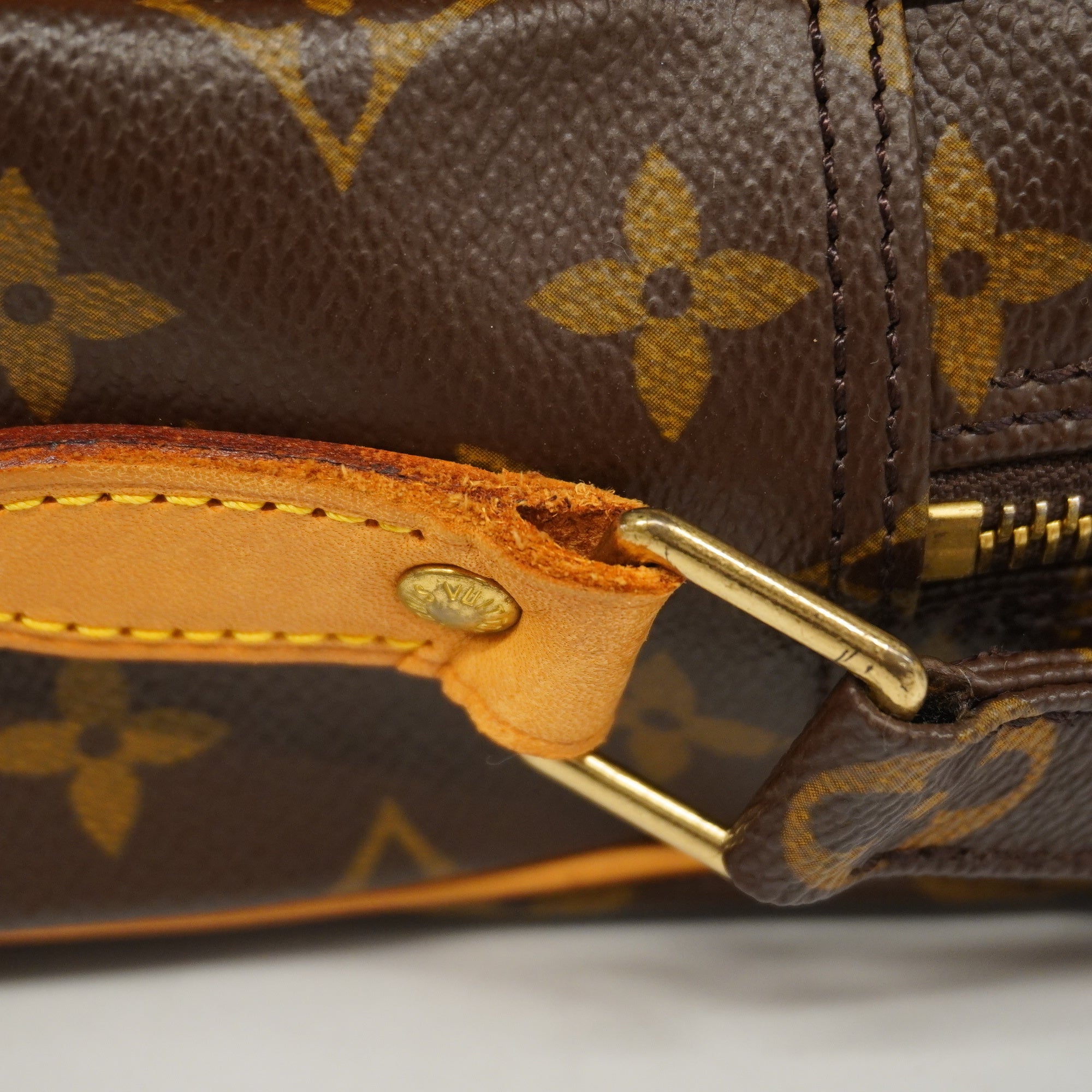 LOUIS VUITTONAuth  Monogram Nile M45244 Women's Shoulder Bag