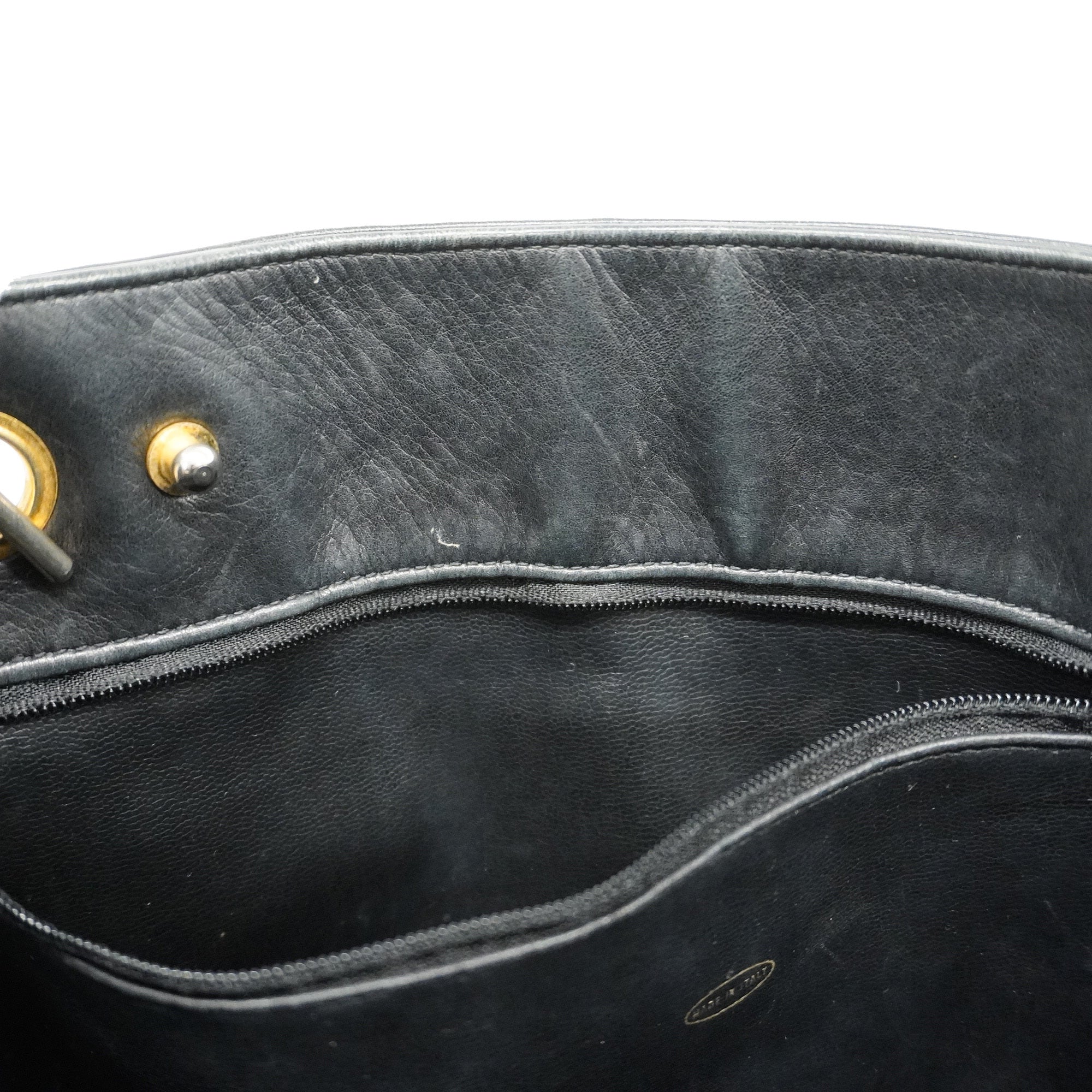 CHANEL  Matelasse Chain Shoulder Women's Leather Shoulder Bag Black