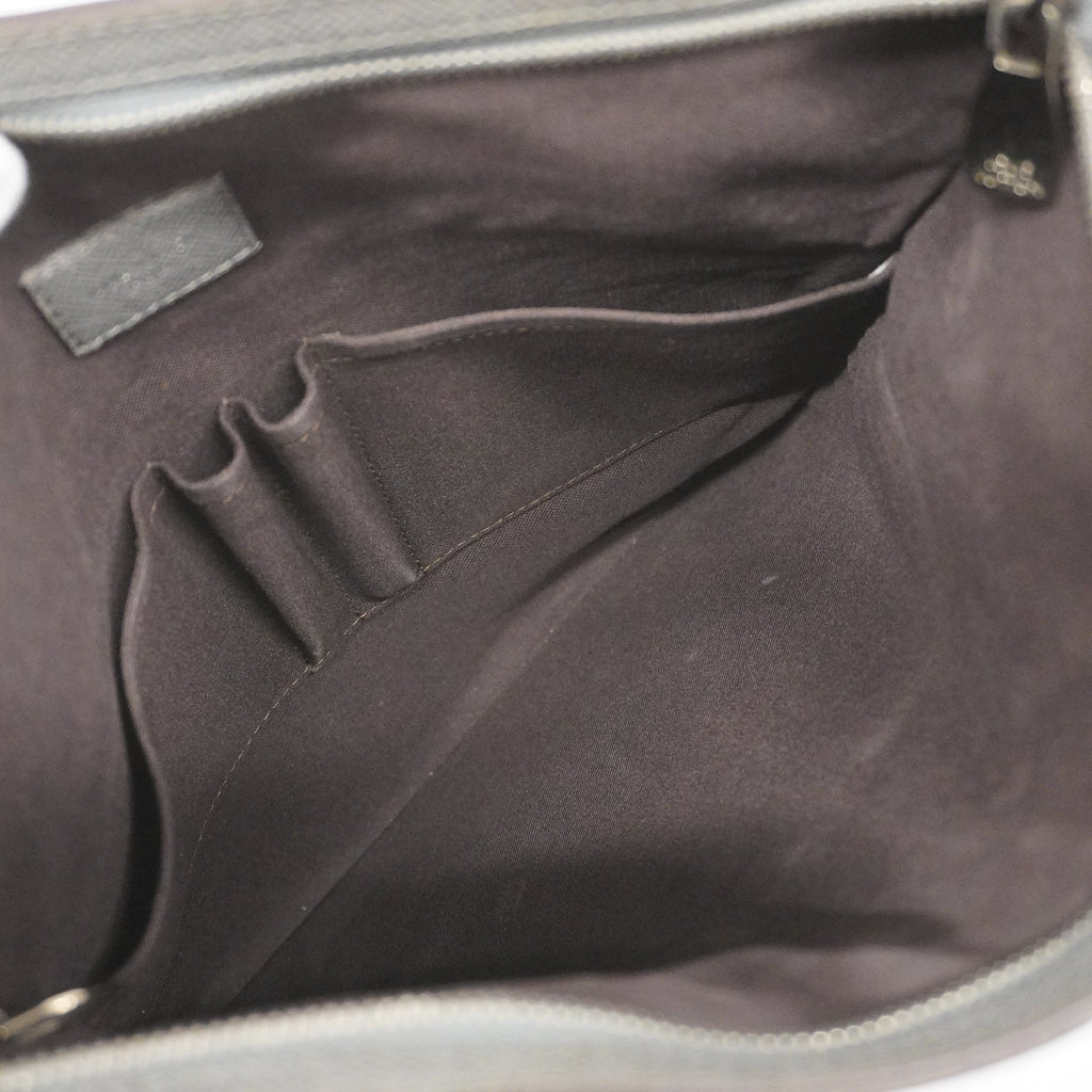 LOUIS VUITTONAuth  Taiga Sasha M32630 Men's Shoulder Bag Glacier