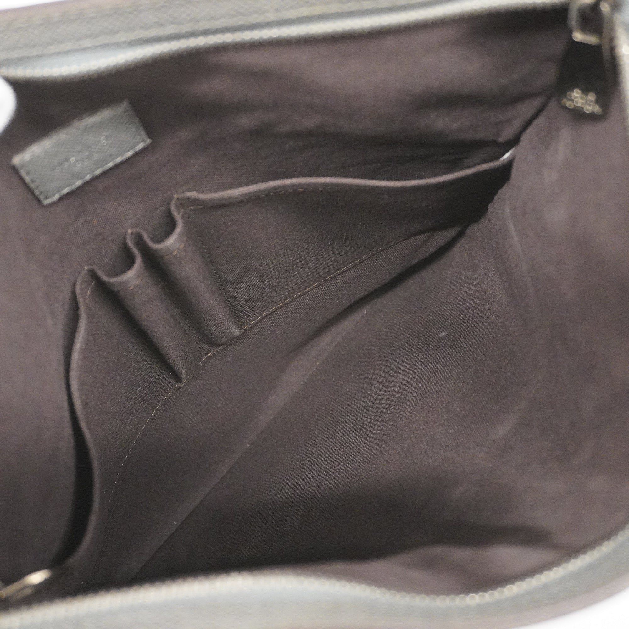 LOUIS VUITTONAuth  Taiga Sasha M32630 Men's Shoulder Bag Glacier
